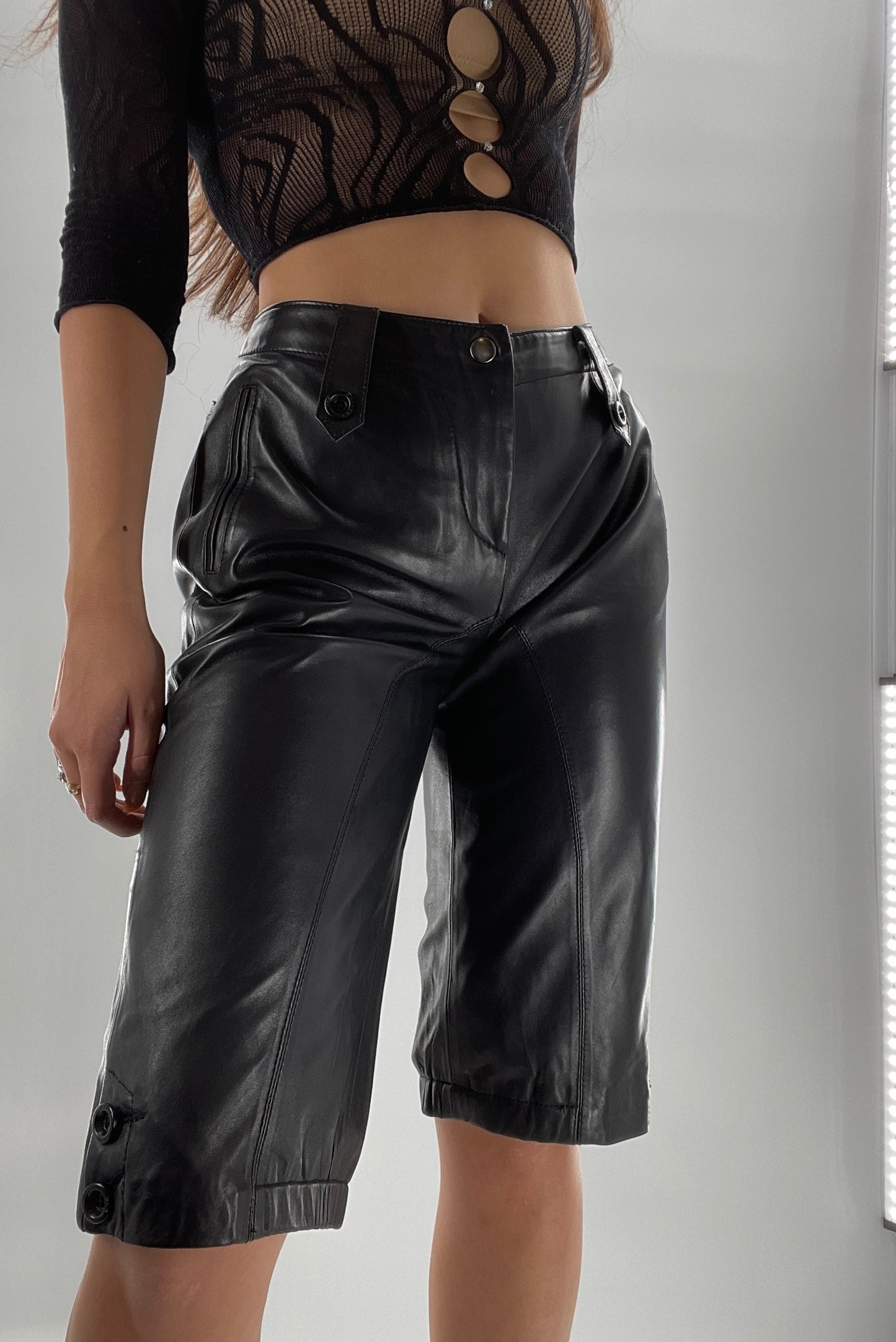 VOGUD VIRILE 100% Sheepskin Leather Bermudas (22XL)