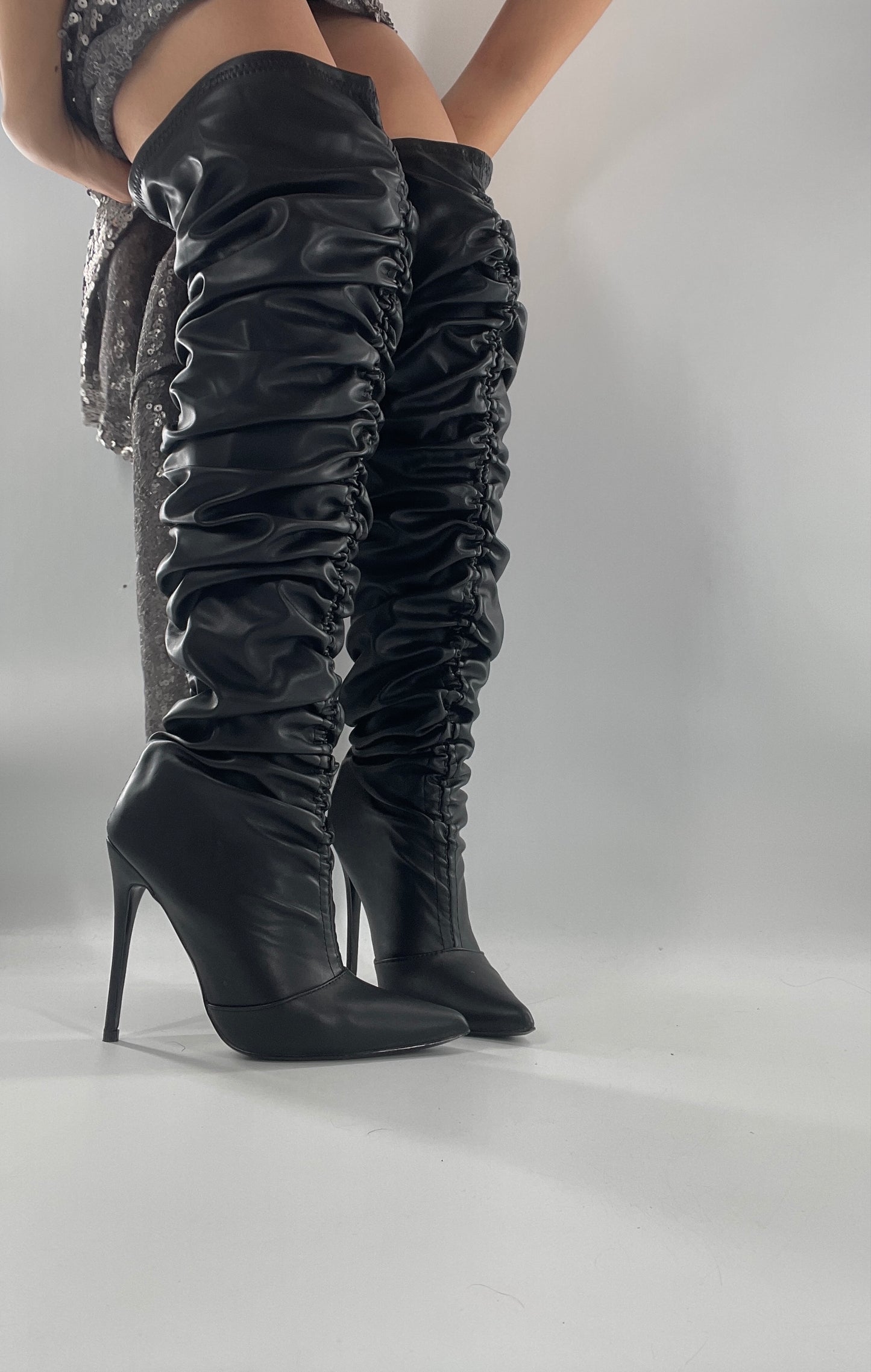 Unlabeled Black Vegan Leather Thigh High Scrunch Boots (8)