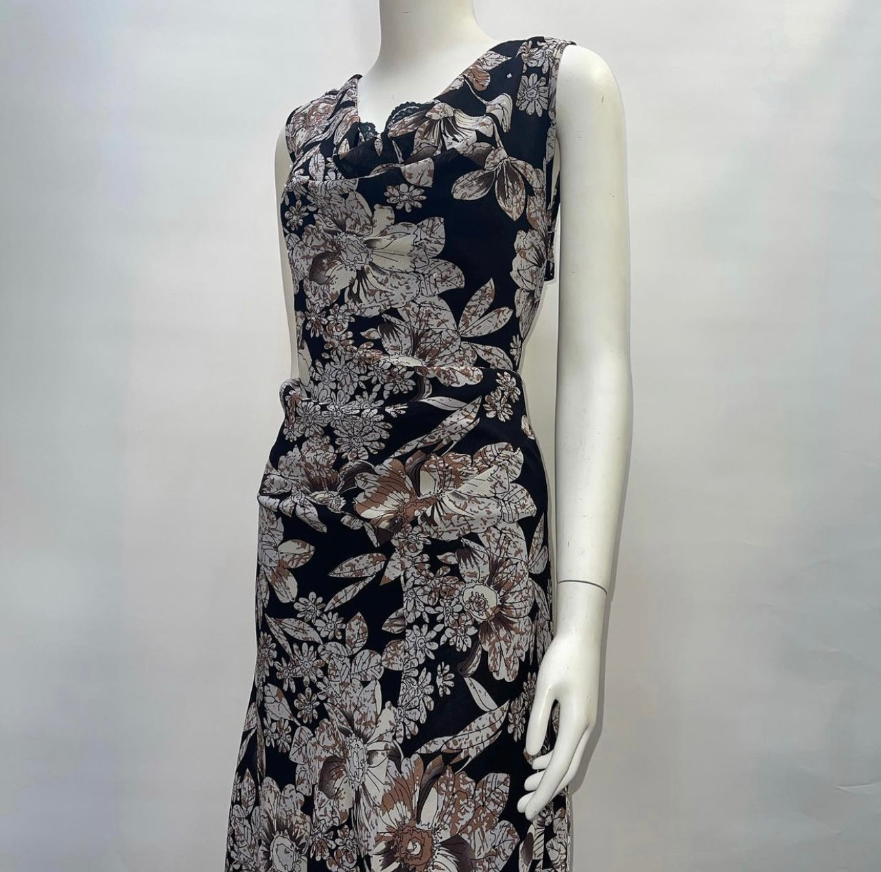 Mlle Gabrielle Black Flowered Sleeveless Voile Maxi Dress (Size L)