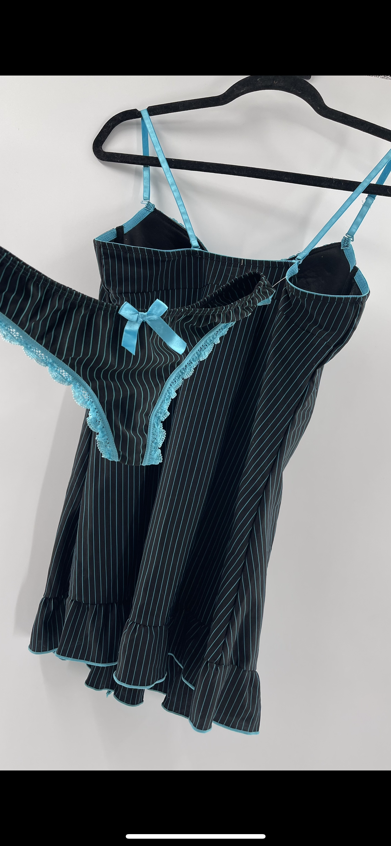 Deadstock Vintage Black/Blue Bustier Babydoll+ Thong Set (36B)