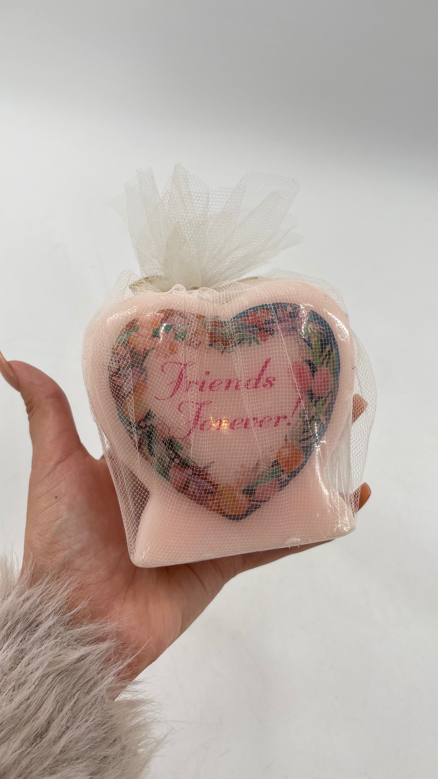 Vintage Friends Forever Heart Candle