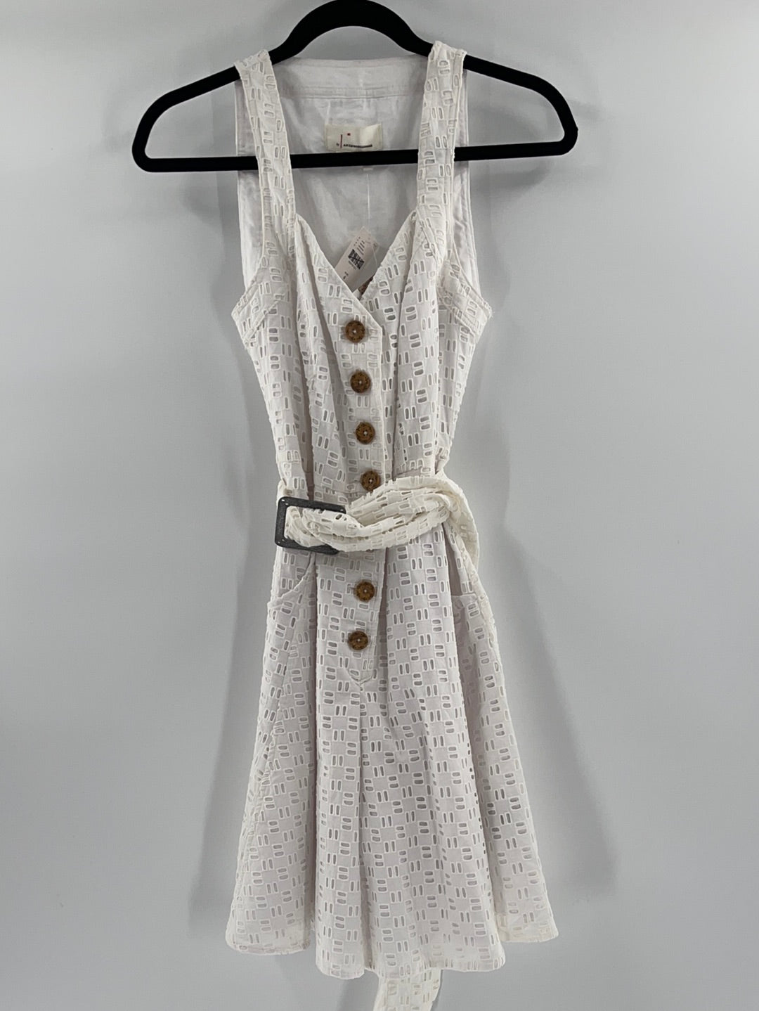 Anthropologie - White Beachy Eyelet Button Up Jumpsuit (Size 4)