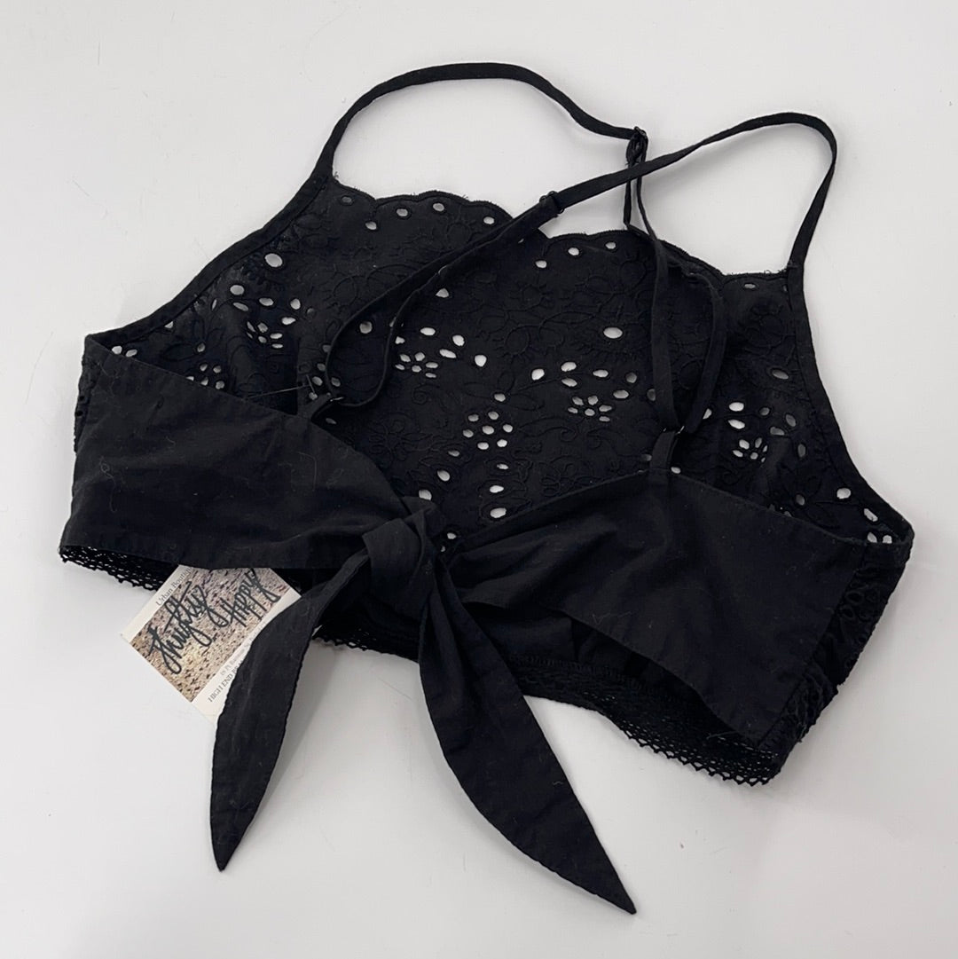 Urban Outfitters Eyelet Crop (M)