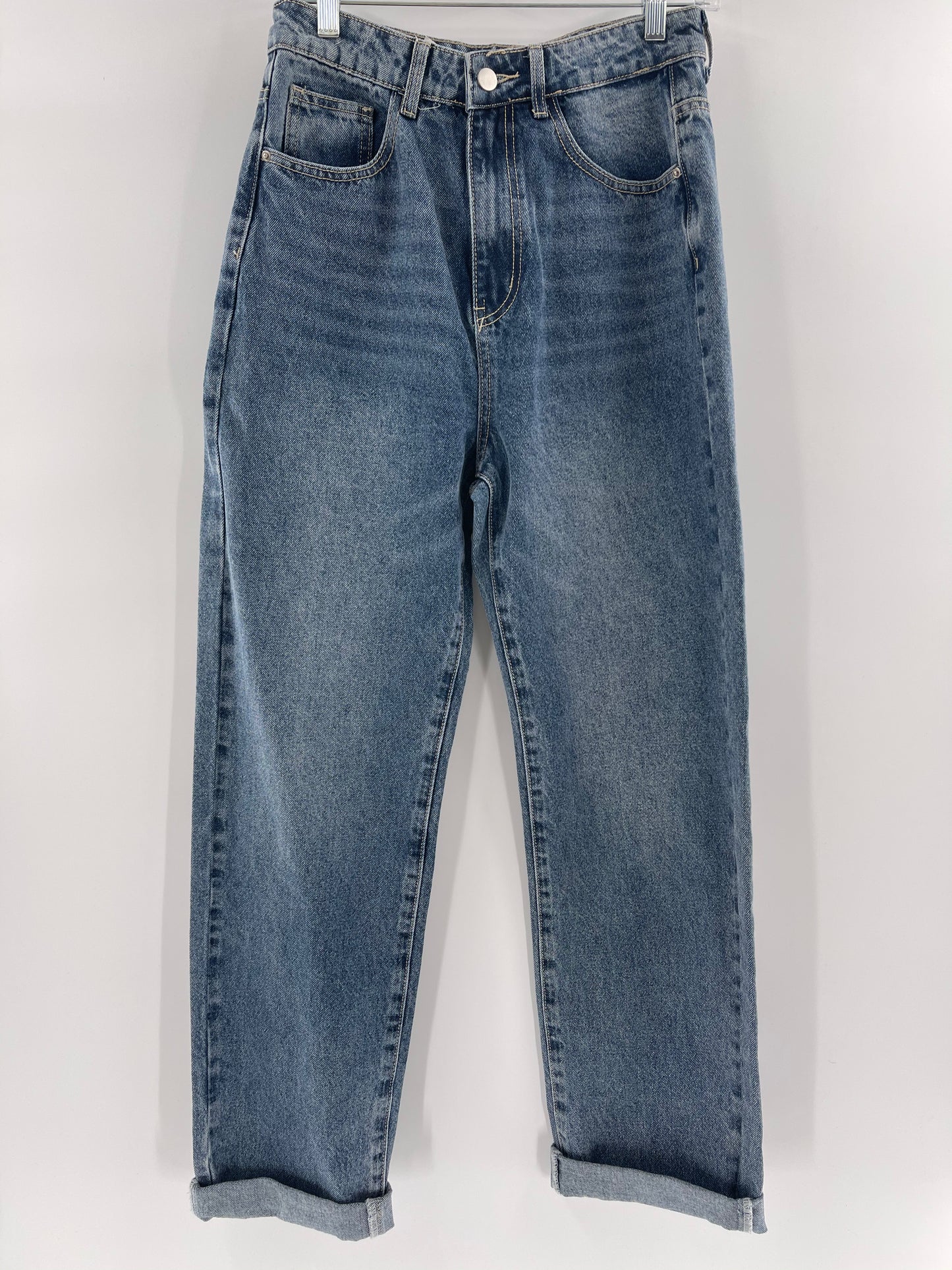 Vintage High Waisted Jeans (Size 25/26)