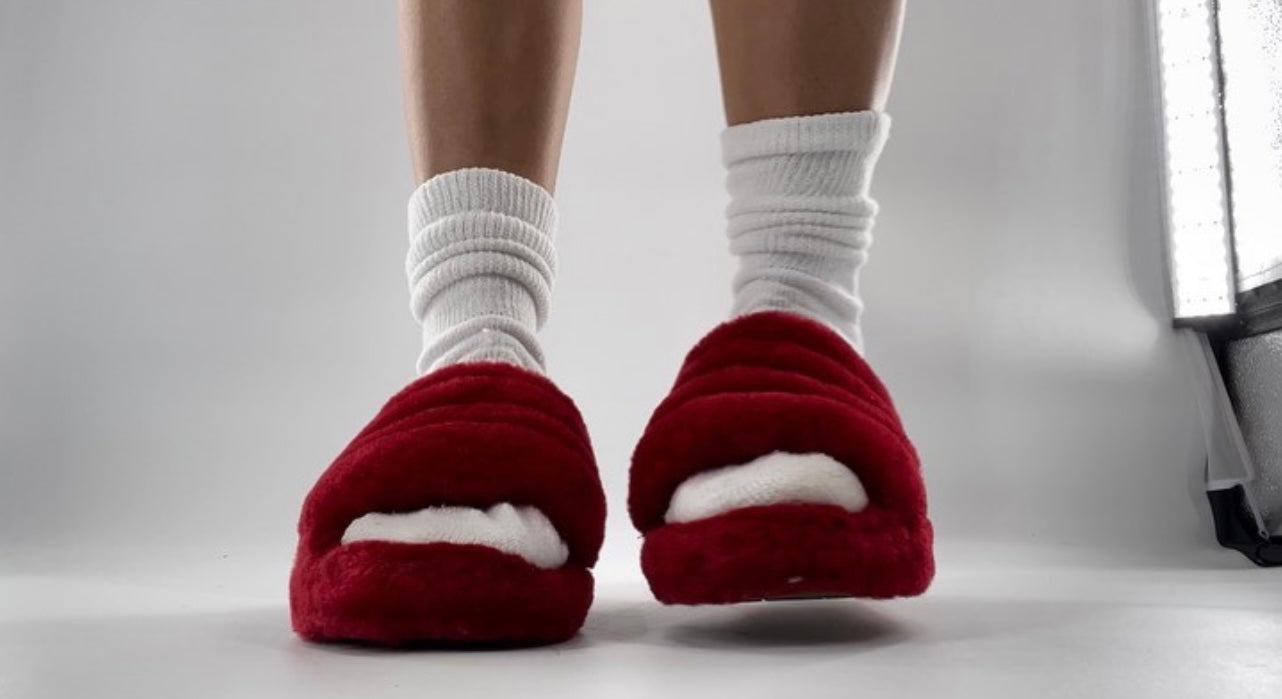 UGG Red Slides (7)