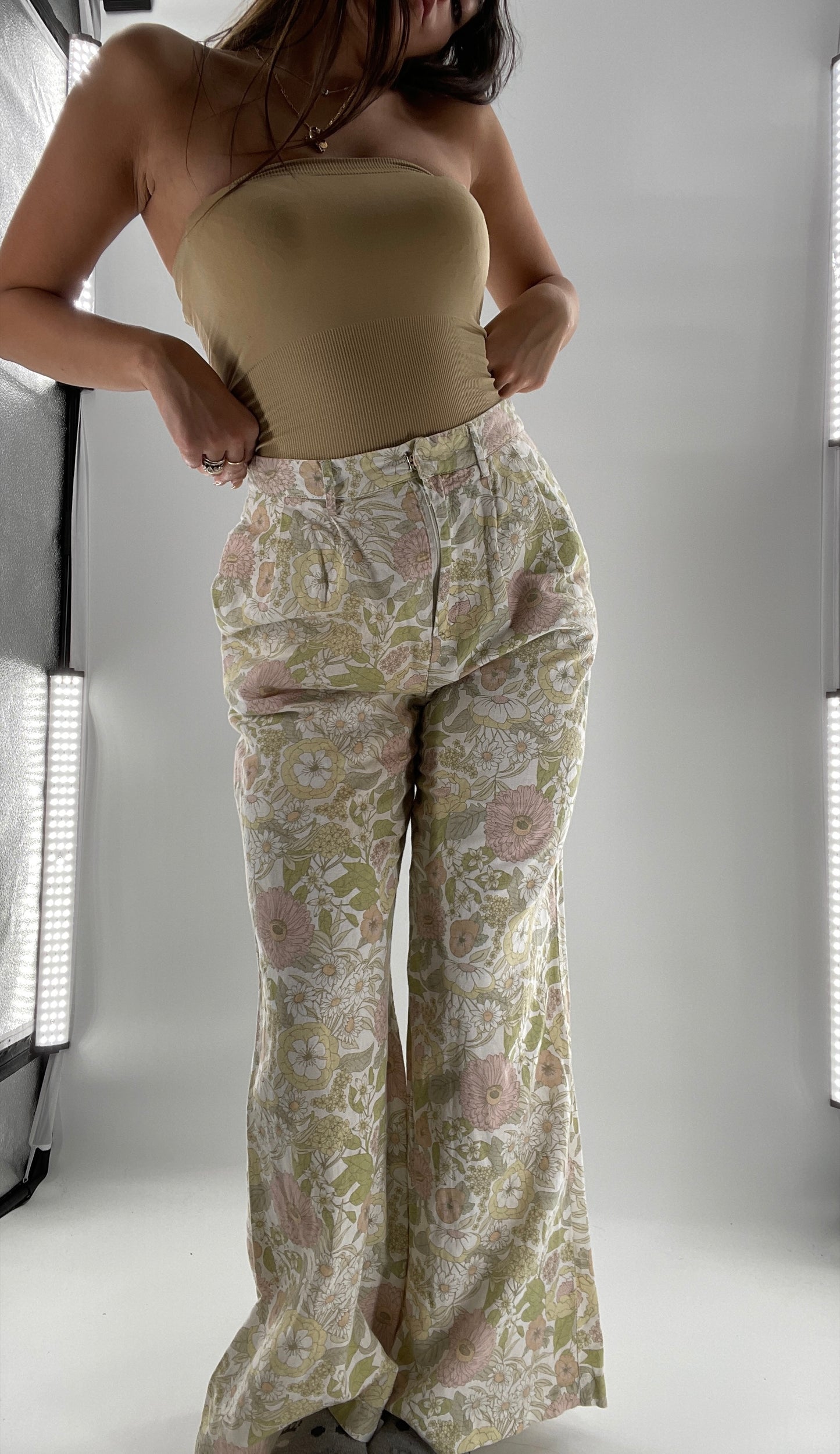 Charlie Holiday Muted Pastels Floral Wide Leg Trouser (6)
