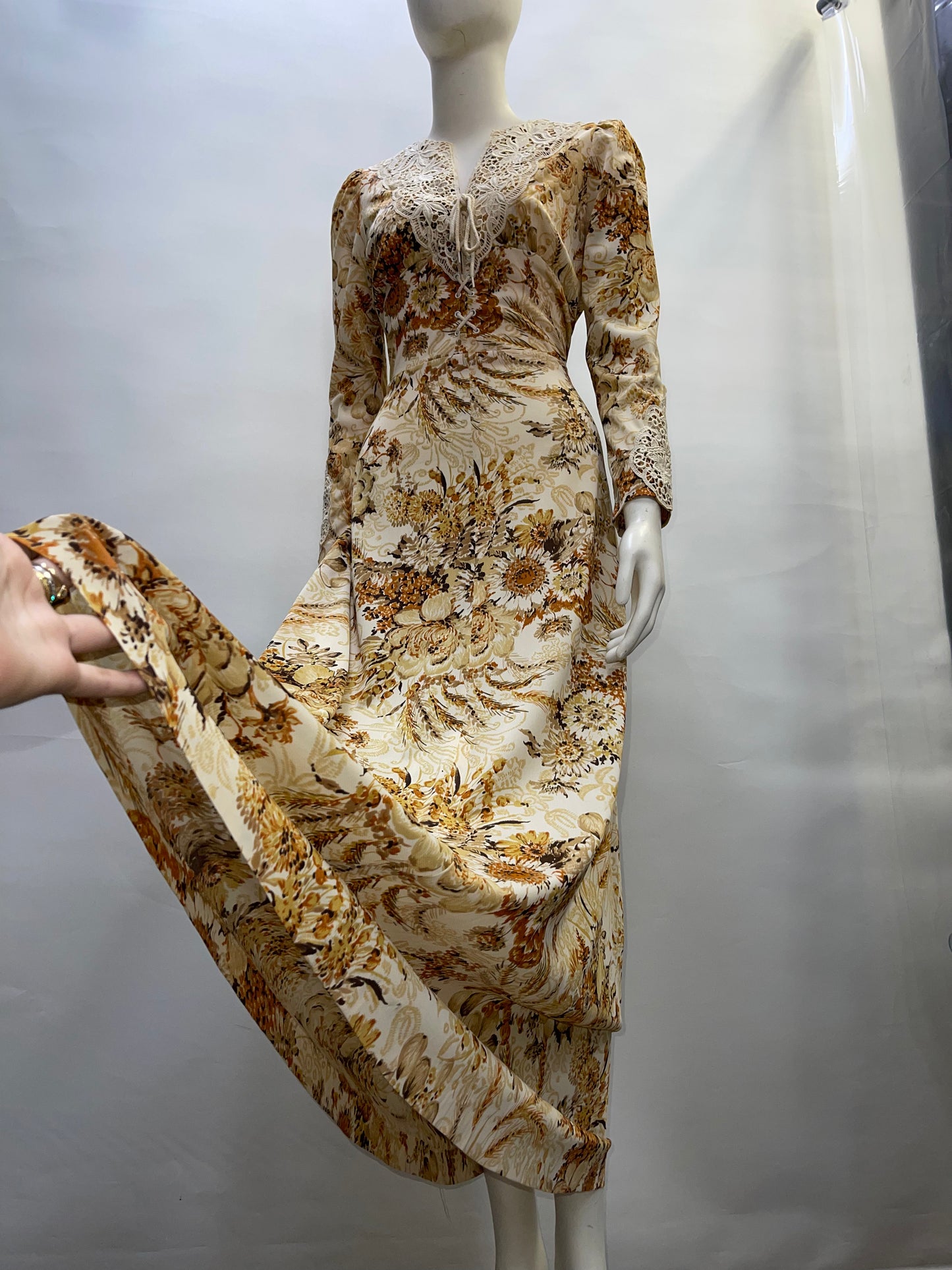 Genuine 70's Prairie Yellow Flower Patterned Midi Dress (Vintage Size 9/XS)