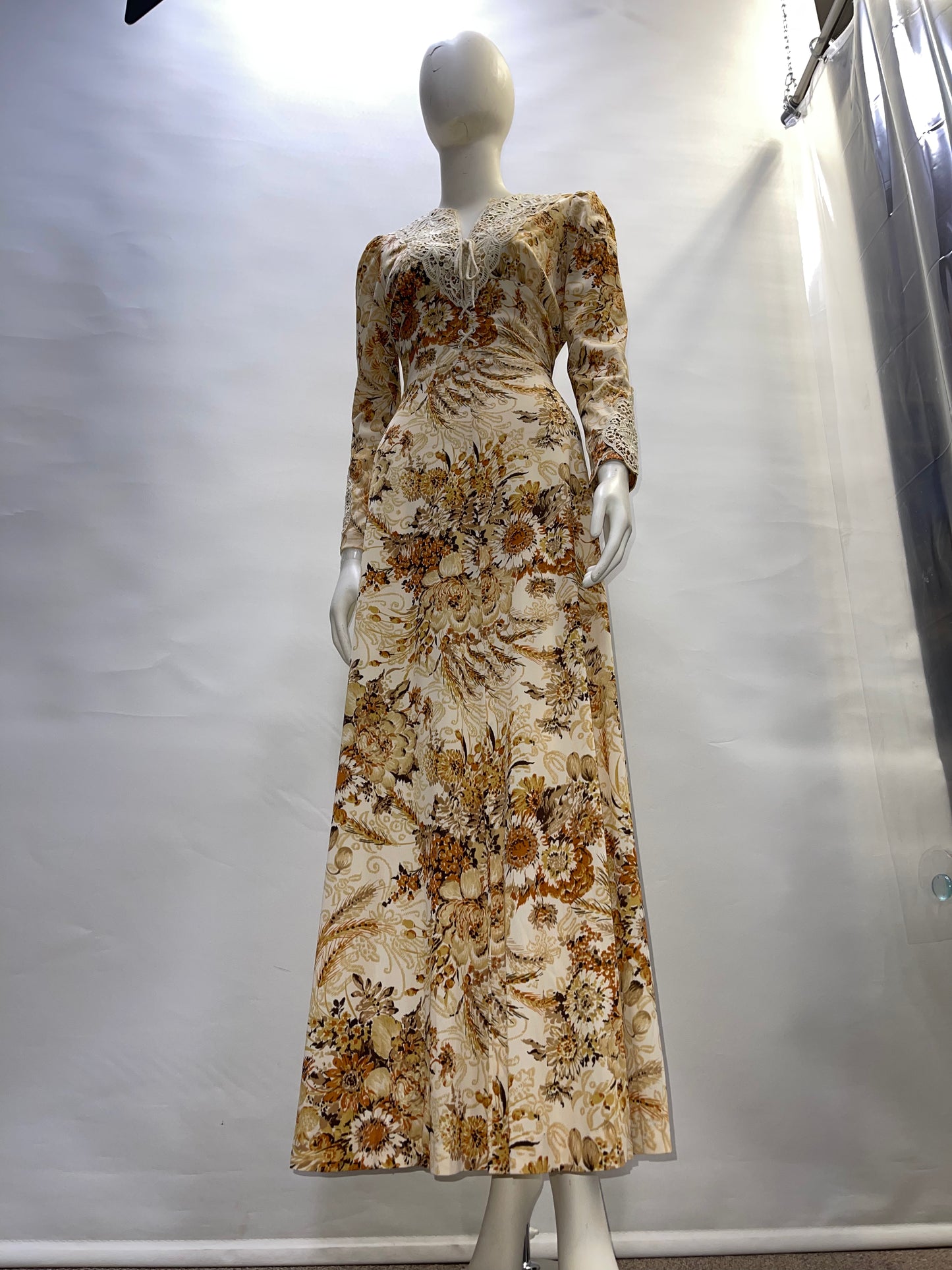 Genuine 70's Prairie Yellow Flower Patterned Midi Dress (Vintage Size 9/XS)