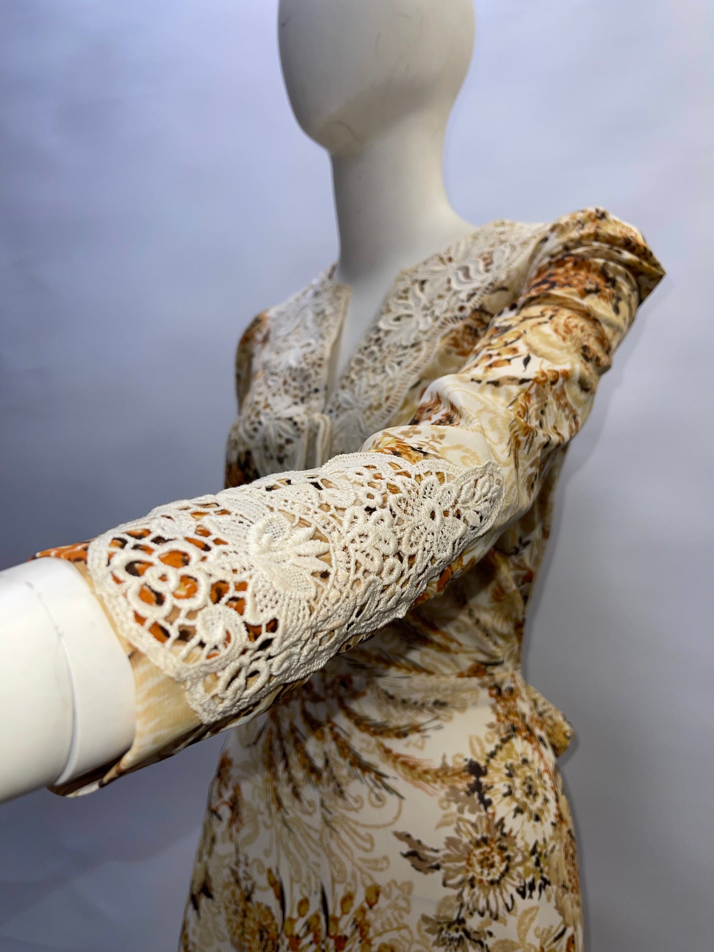 Genuine 70's Prairie Yellow Flower Patterned Midi Dress (Vintage Size 9/XS)