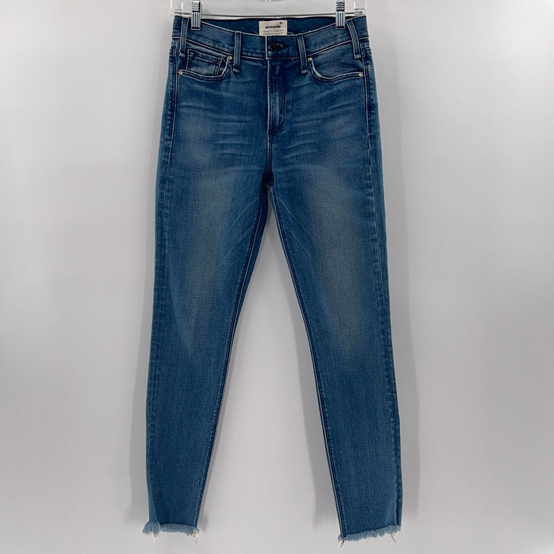 Anthropologie McGuire Medium Wash Skinnies (Sz 26)