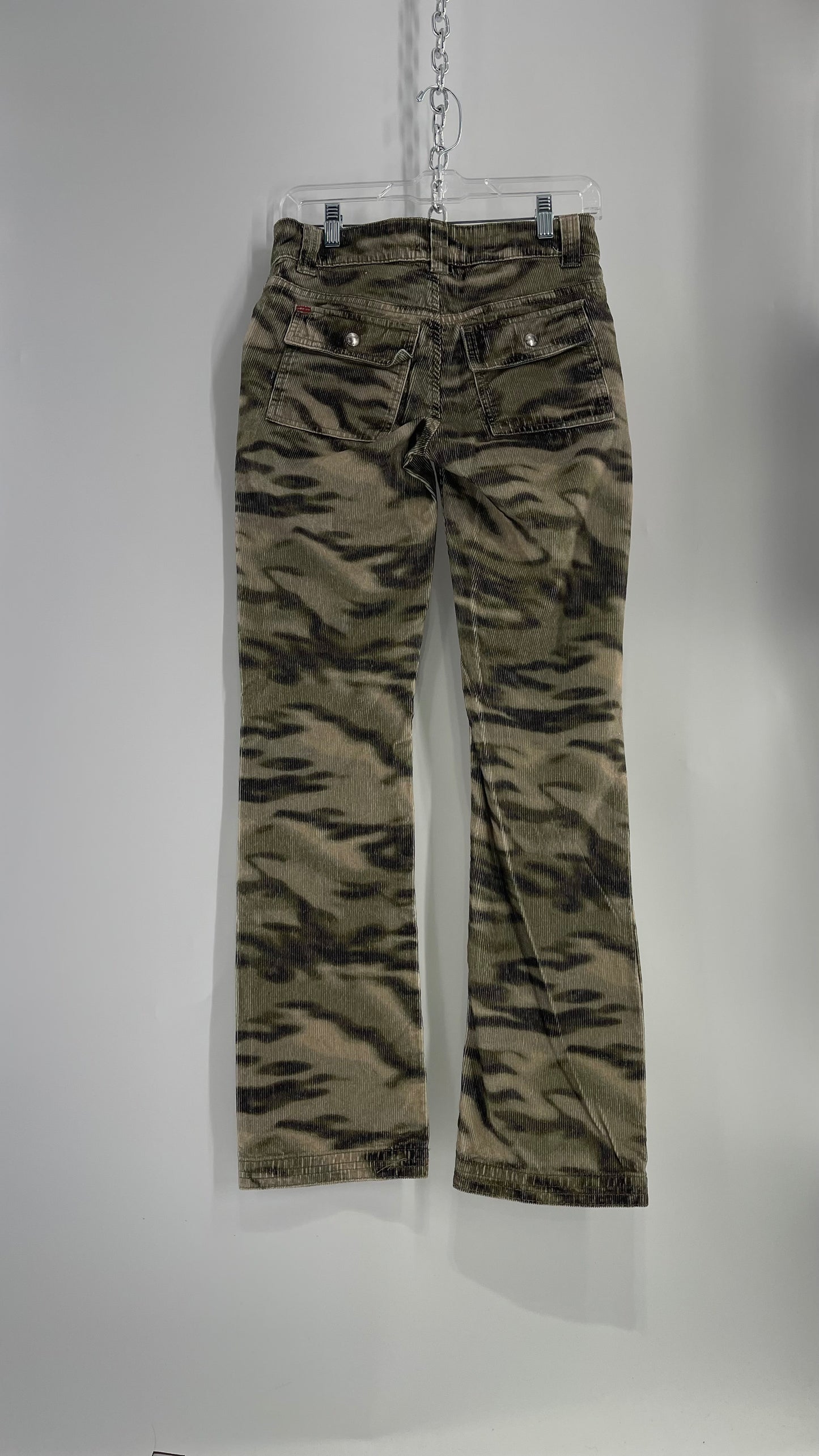 BDG Urban Outfitters Green 90s Army Print Cargos (0)