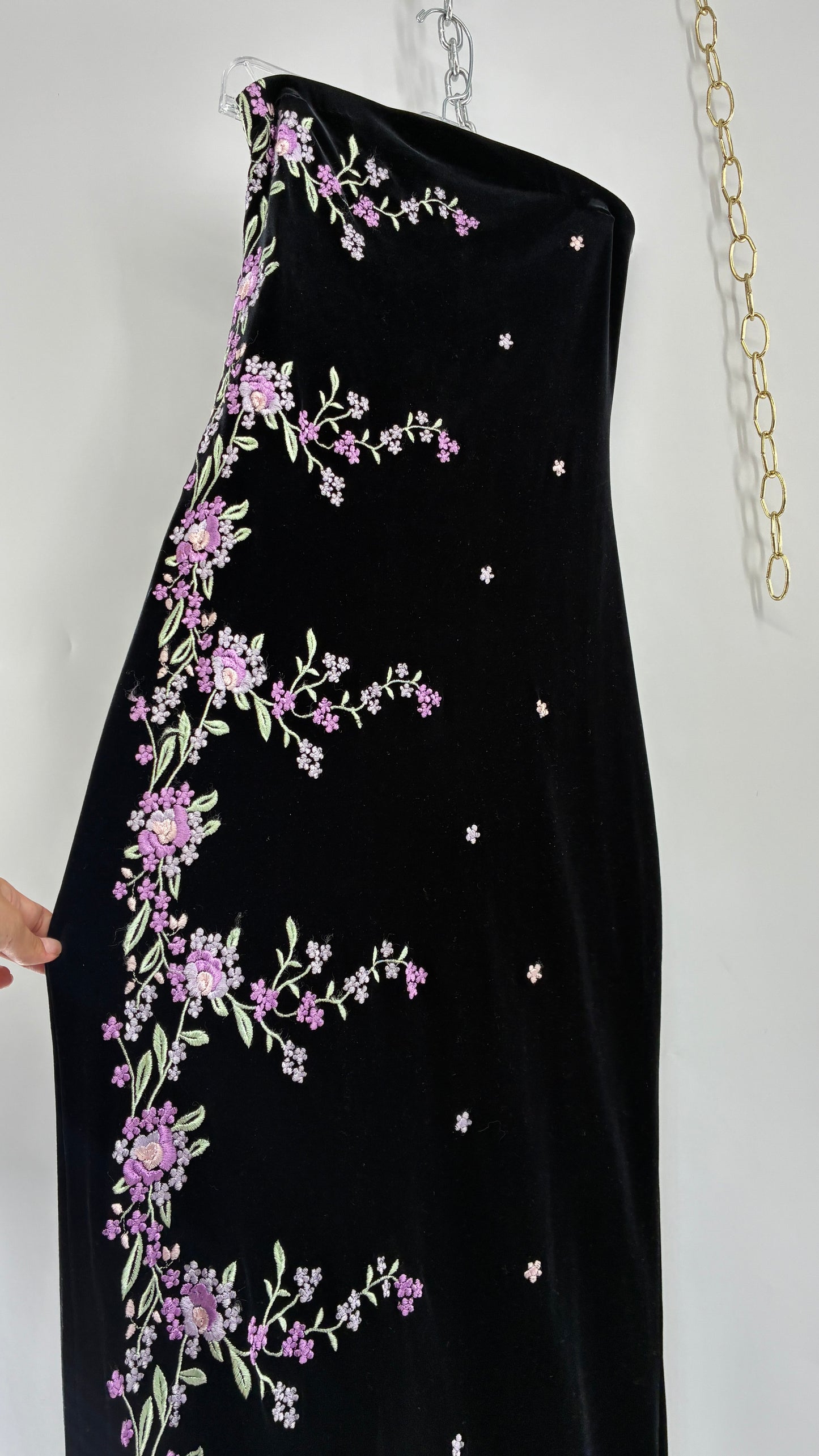 Vintage ROBERTA 1990s Black Velour Strapless Dress with Embroidered Flowers (Medium)