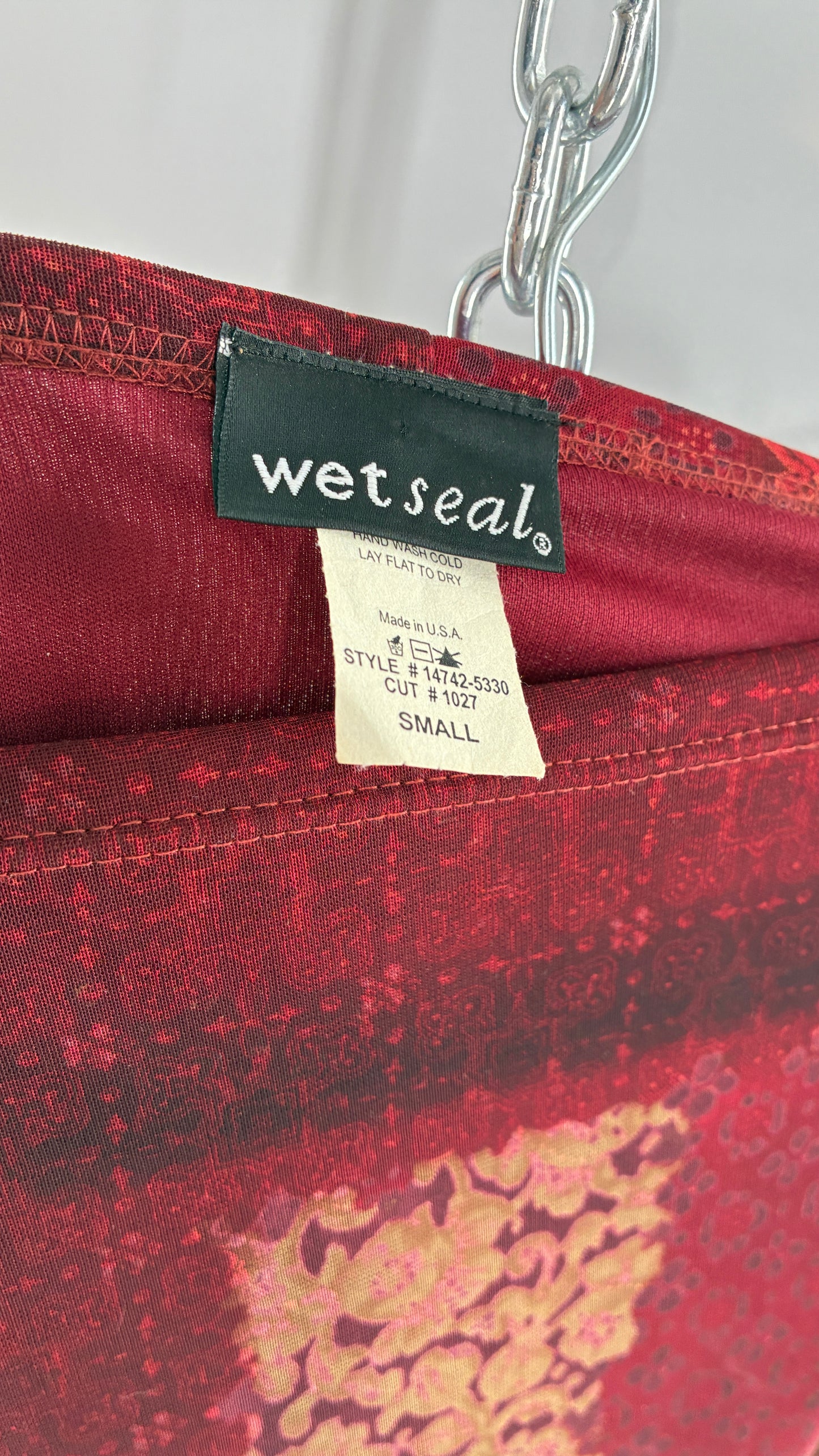 Vintage WET SEAL Maroon Graphic Handkerchief Hem Skirt (Small)
