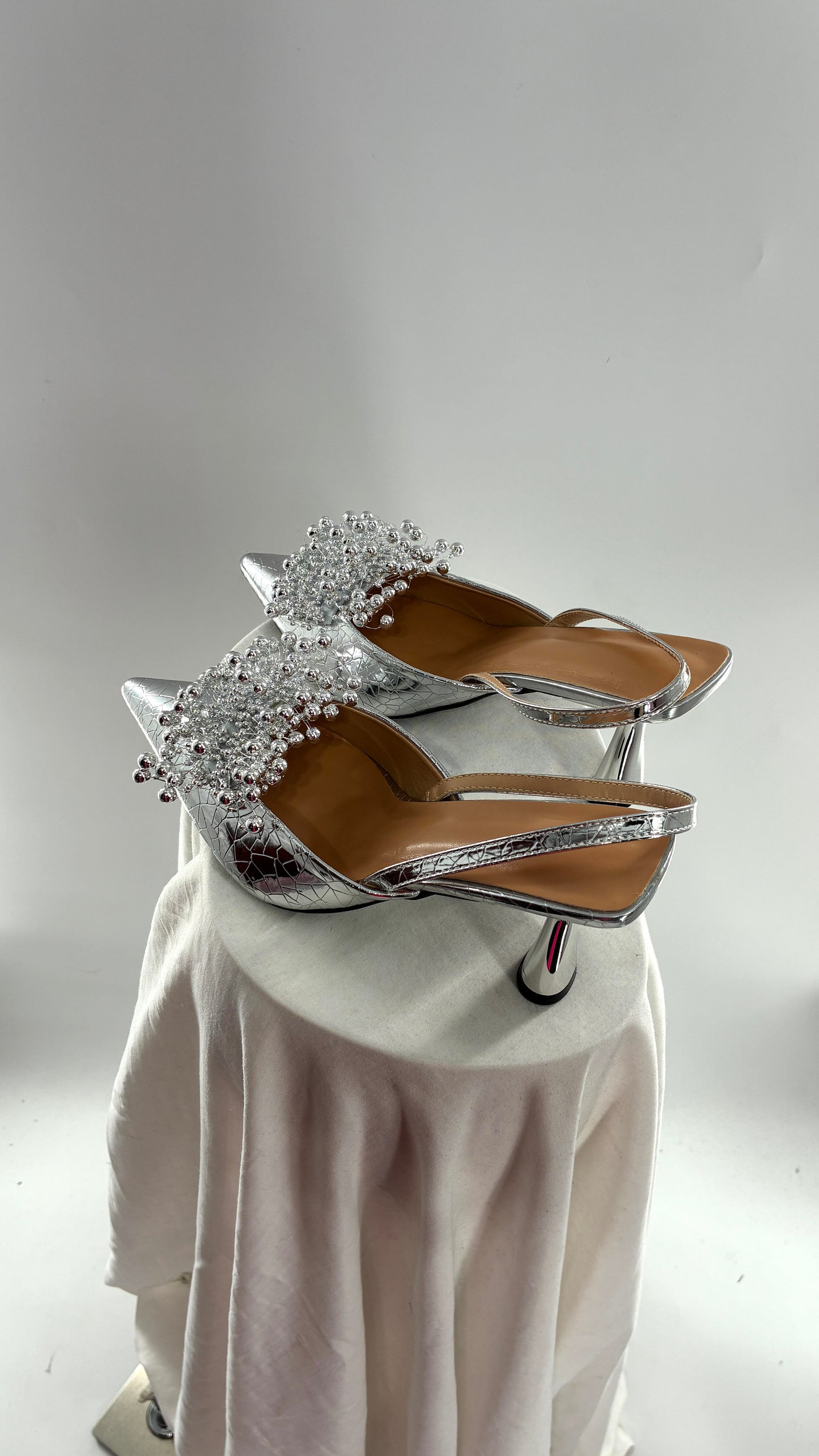 Chrome Silver Pointed Toe Slingback Kitten Heels with Abstract Detail (42)