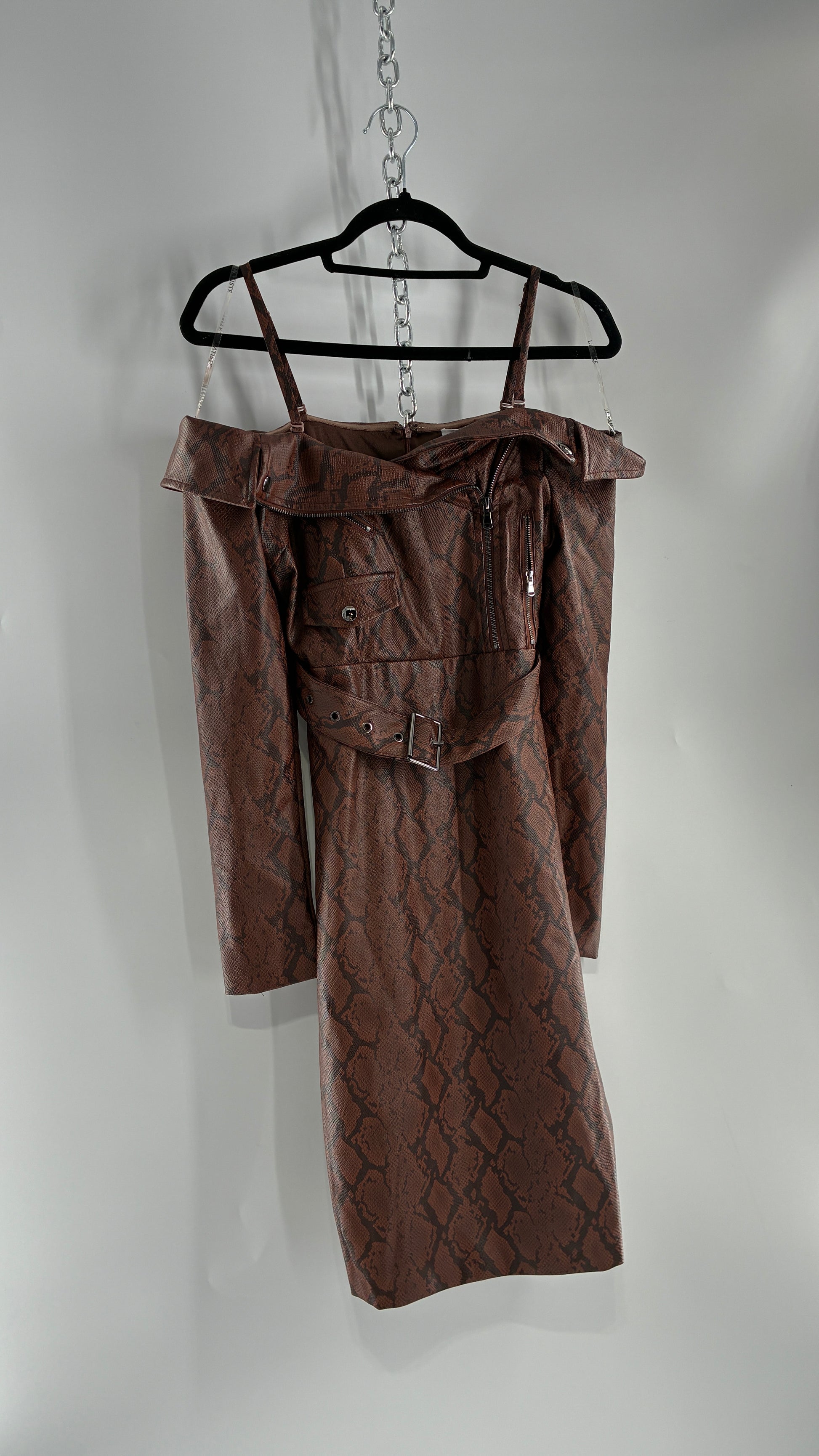 slim fit dress slacks Latiste Snakeskin Vegan Leather Moto Off The Shoulder, Knee High Dress (Medium) slim fit dress slacks Latiste Snakeskin Vegan Leather Moto Off The Shoulder, Knee High Dress (Medium)