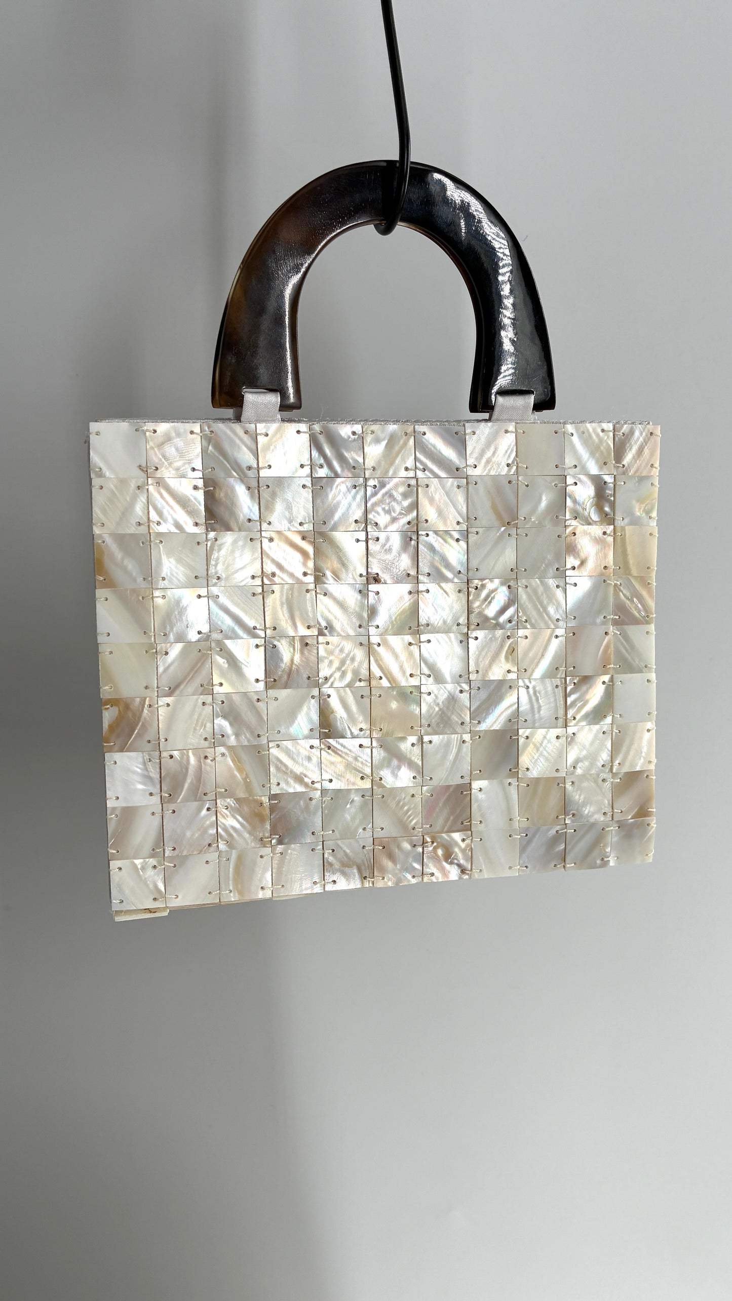 Vintage Seashell Off White Tile Mini Hand Bag