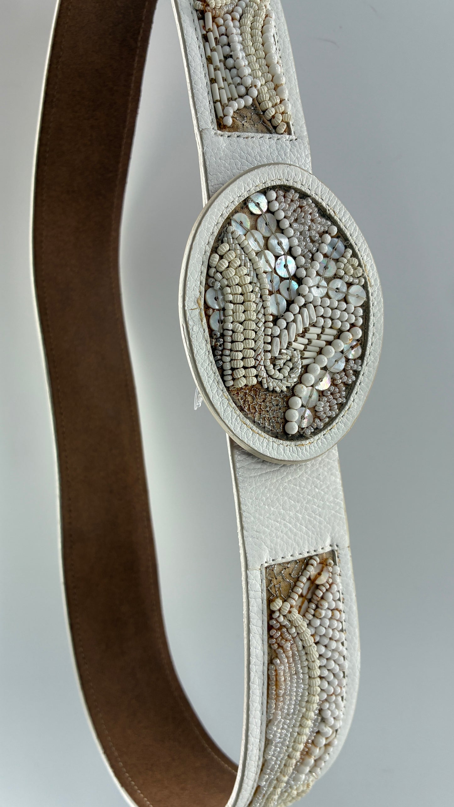 Vintage White Leather Belt with Beaded Details and Oval Buckle