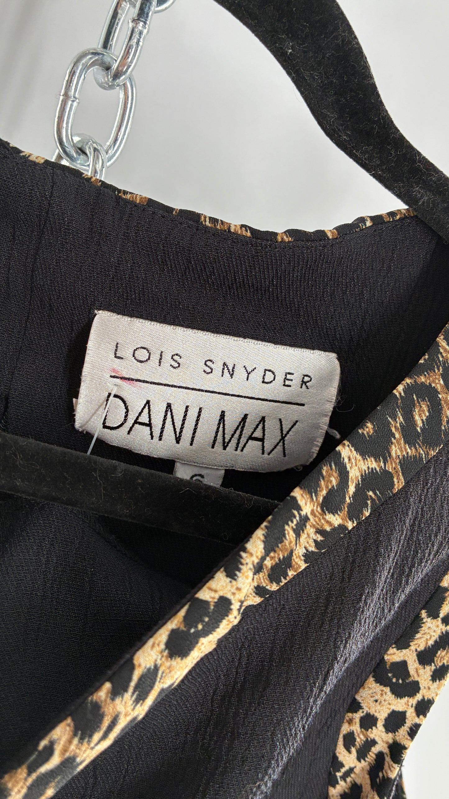 Vintage LOIS SNYDER DANI MAX Tailored Black Camisole with Leopard Trim and Vented Sides (6)