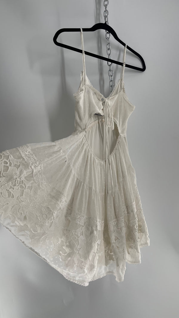 INA Voluminous White Tiered Open Back Mini Dress with Lace Trim (M)