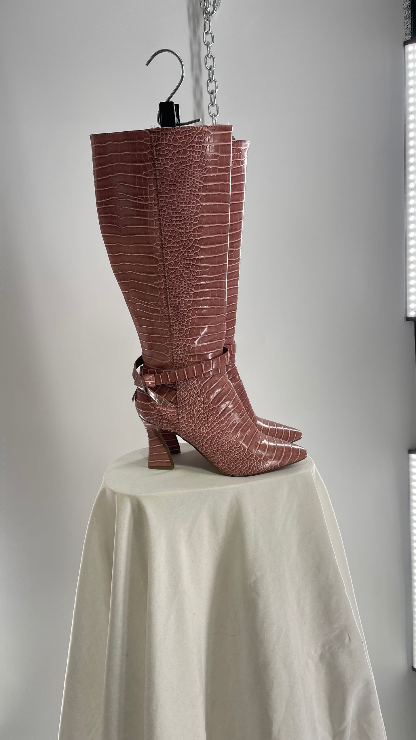 Charles David Rose Pink Crocodile Embossed Pointed Toe Boots (7)