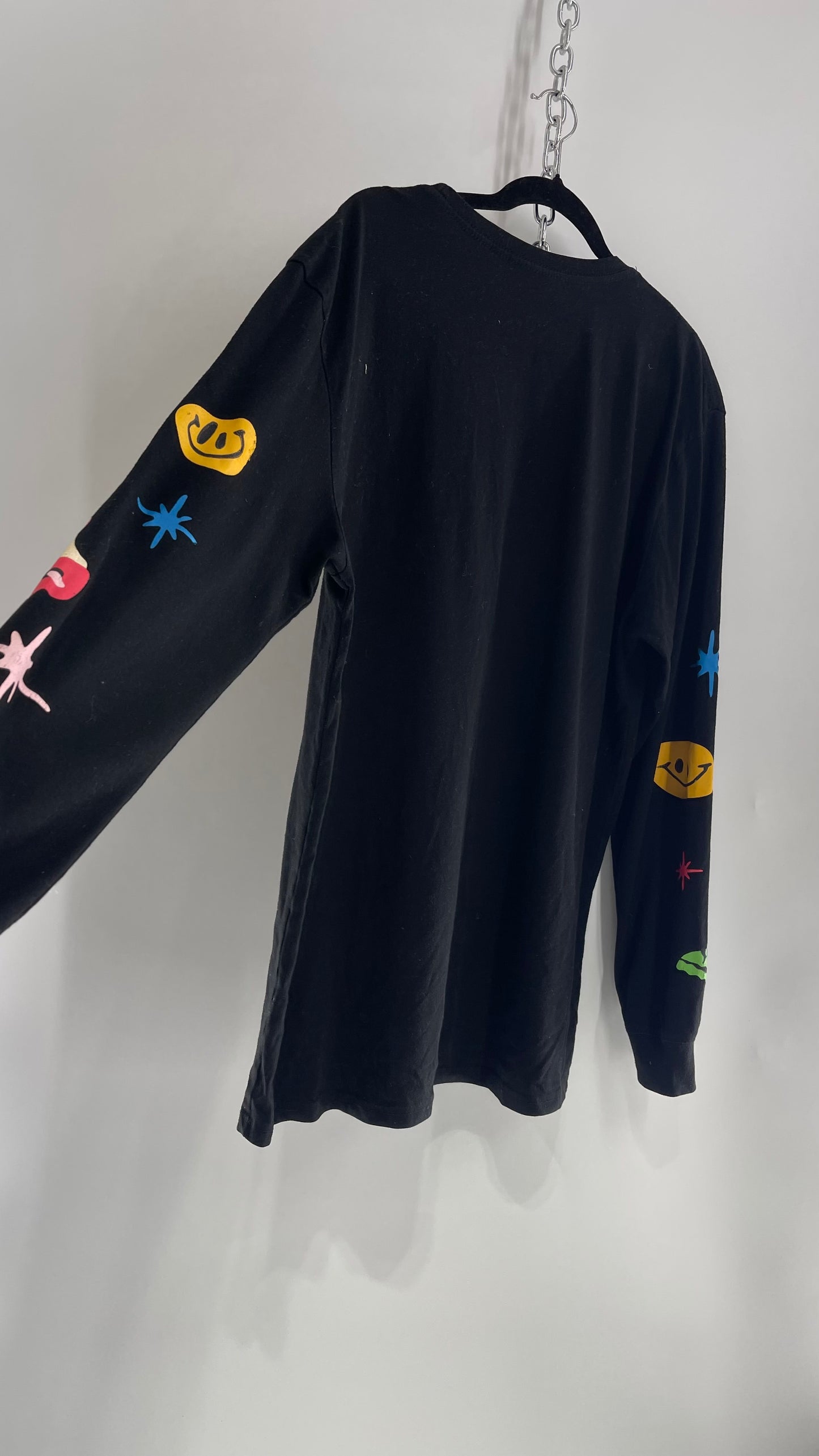 Men’s Worn Black Long Sleeve All Over Graphic (XL)