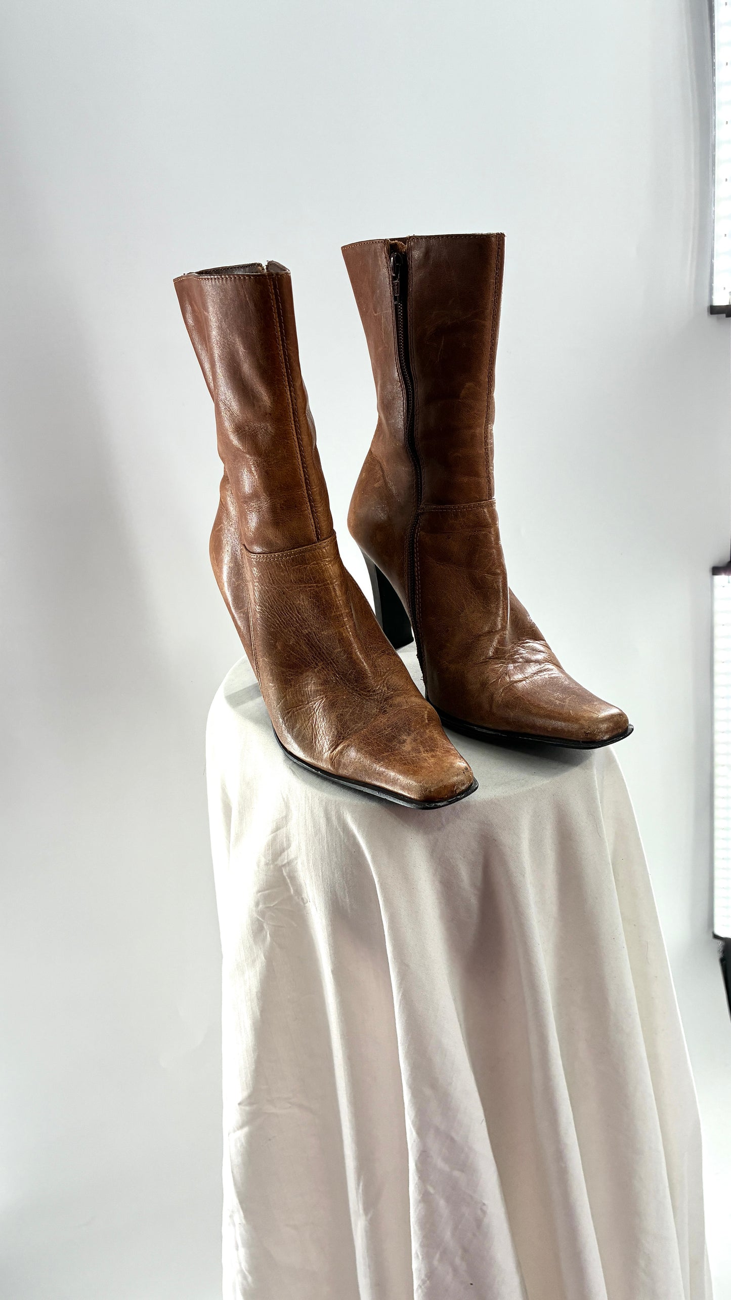 Vintage 1990s STEVE MADDEN Joesie Distressed Leather Pointed Square Toe Booties Made in Brazil (8)