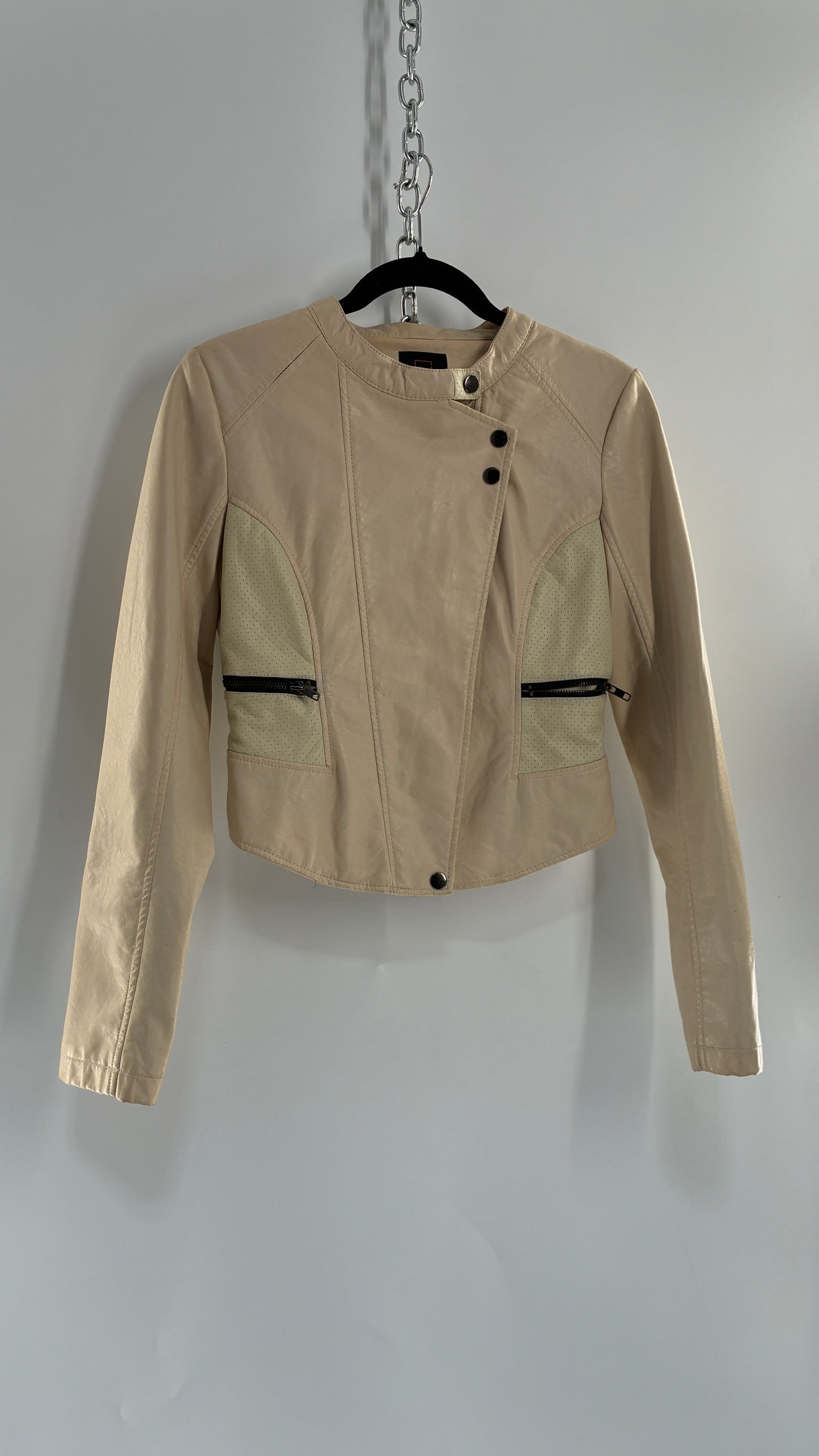 Vintage MATERIAL GIRL Cream Vegan Leather Moto Jacket with Contrast Zipper and Neck Strap (Small)