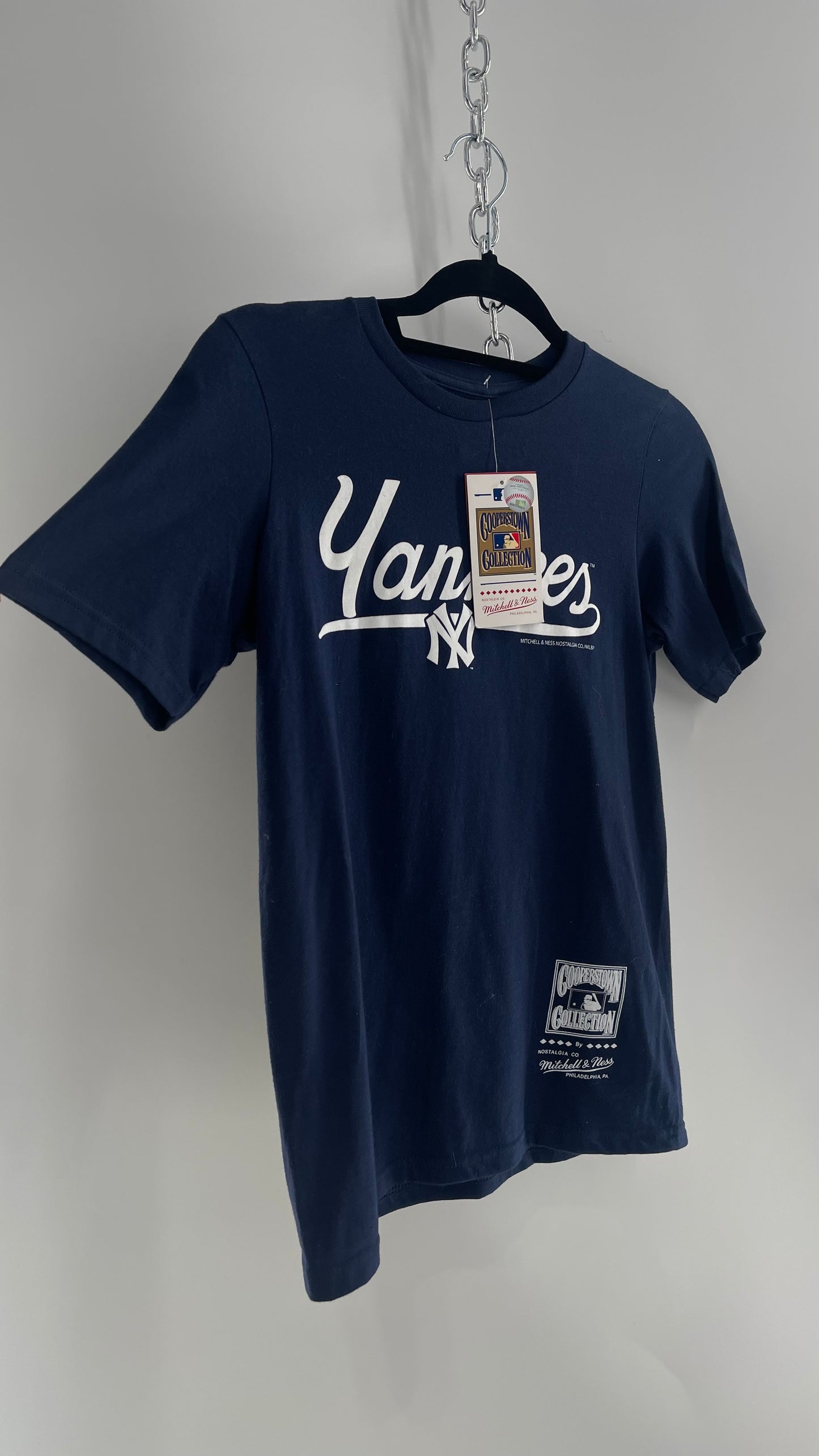 Official Navy Blue Yankees Baby T with Tags Attached Cooperstown Mitchell & Ness (S adult or 10/12 kids)