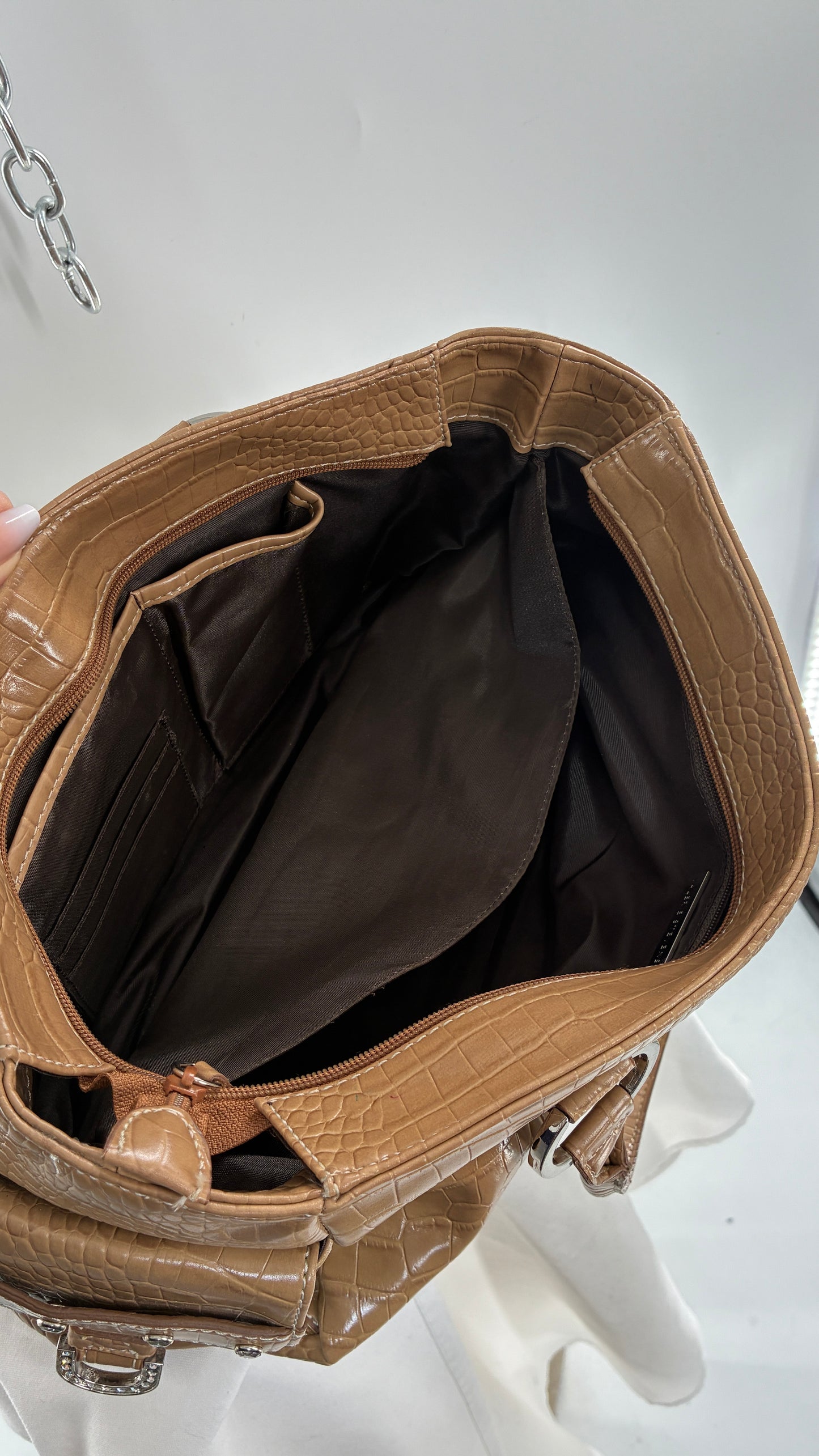 Vintage VALERIE STEVENS Crocodile Embossed Tan Shoulder Bag with Rhinestones and Heart Charm