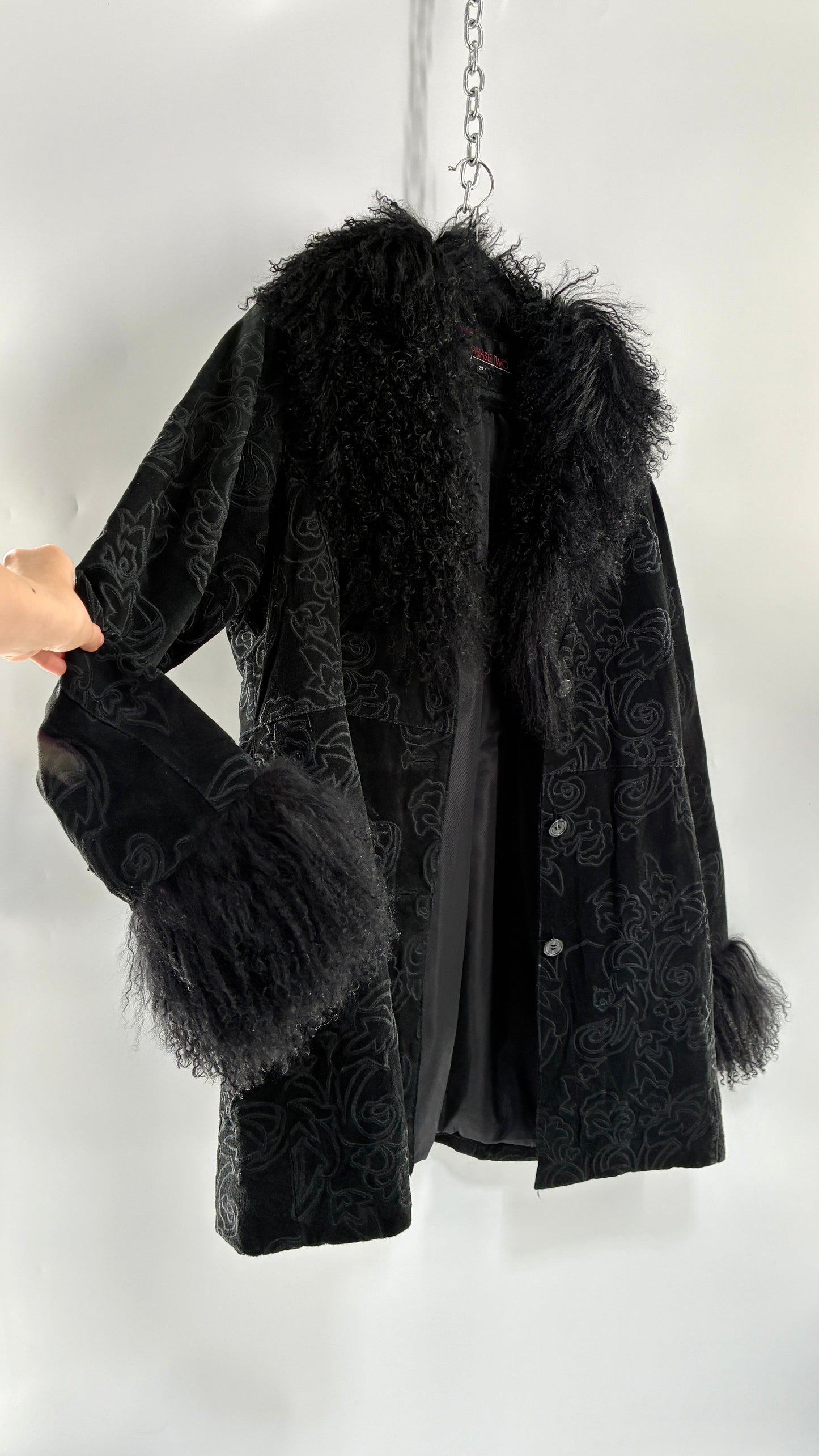 Vintage PHASE TWO Embroidered Black Genuine Suede Leather Coat with Mongolian Fur Collar and Cuffs (XXL)