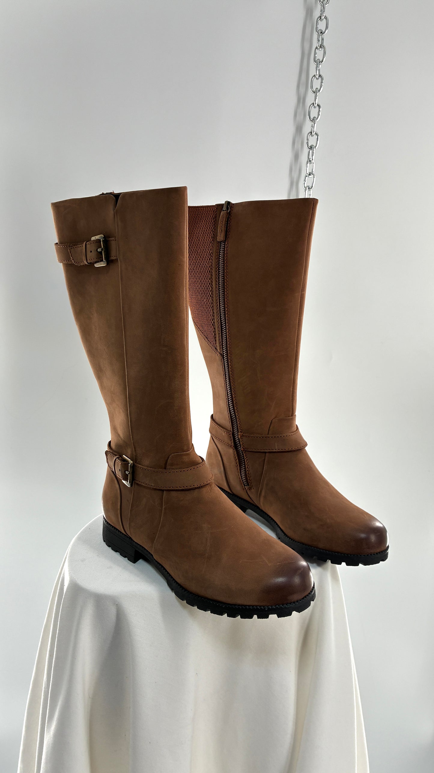 Deadstock Vintage HOTTER Belle Genuine Thick Leather Waxed Boots with Polished Toe Box and Heel (9)