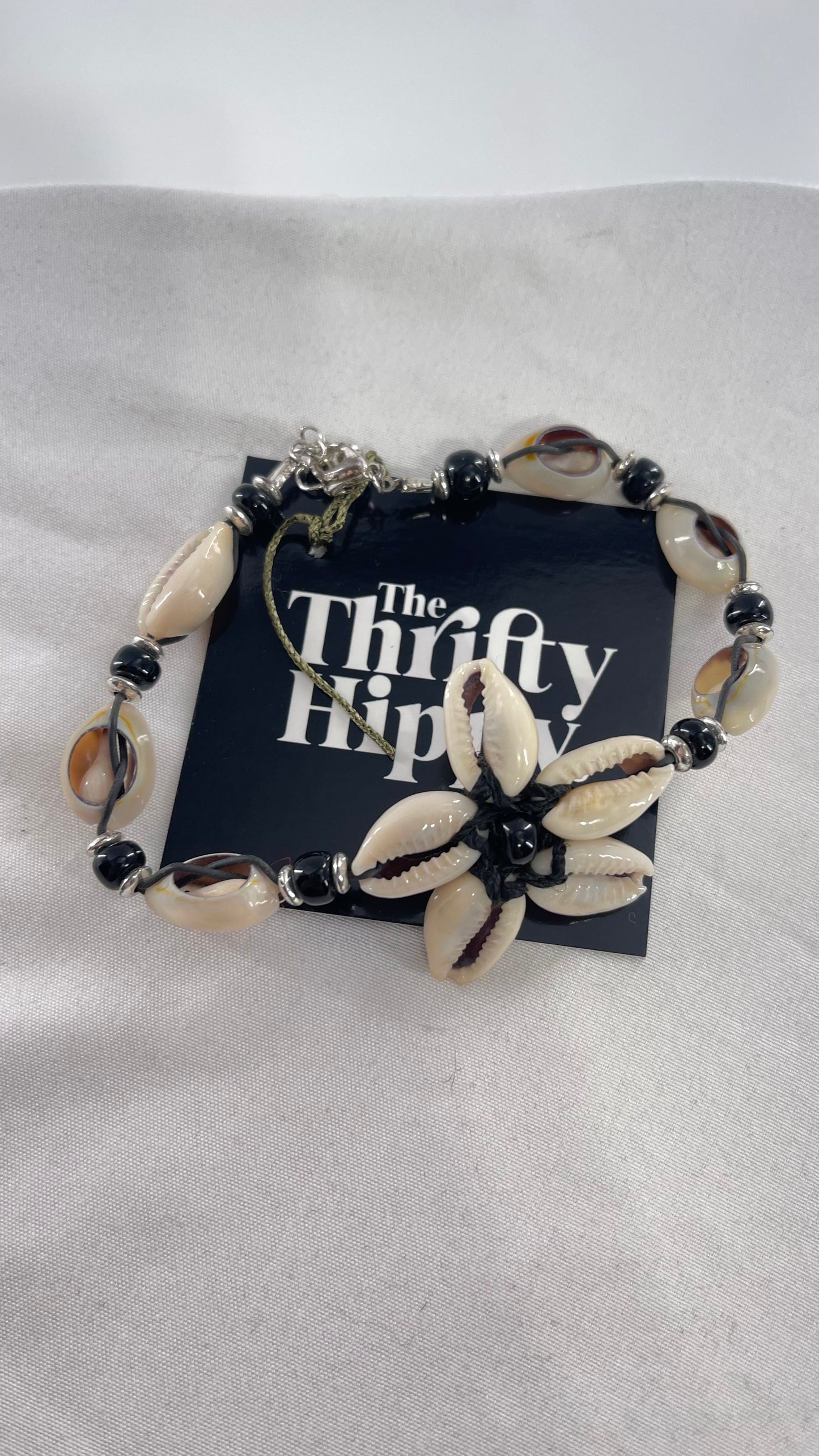 Vintage Shell Flower + Black Beads Shell Bracelet/Anklet