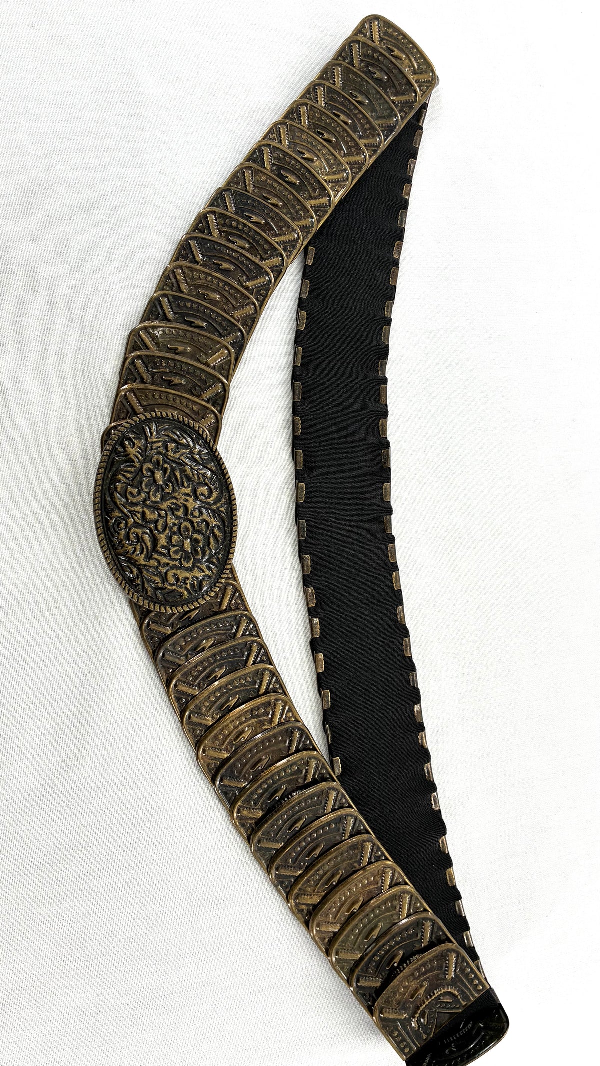 Vintage Antique Gold-Tone Scale Belt With Ornate Oval Buckle (L/XL)