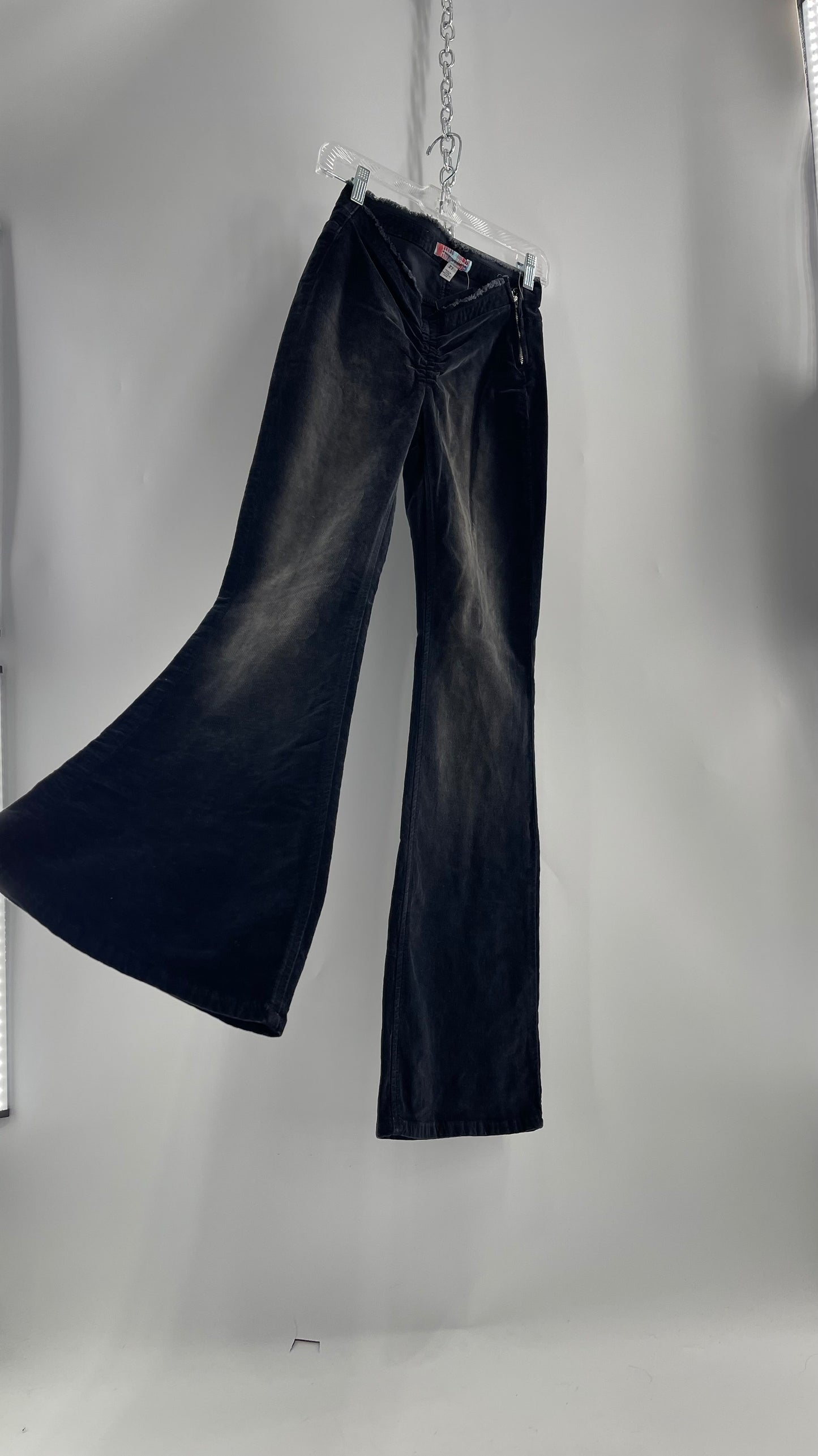 Urban Outfitters Gray Velour/Velvet Accentuated Fade Scrunch Waist Kick Flares (27)