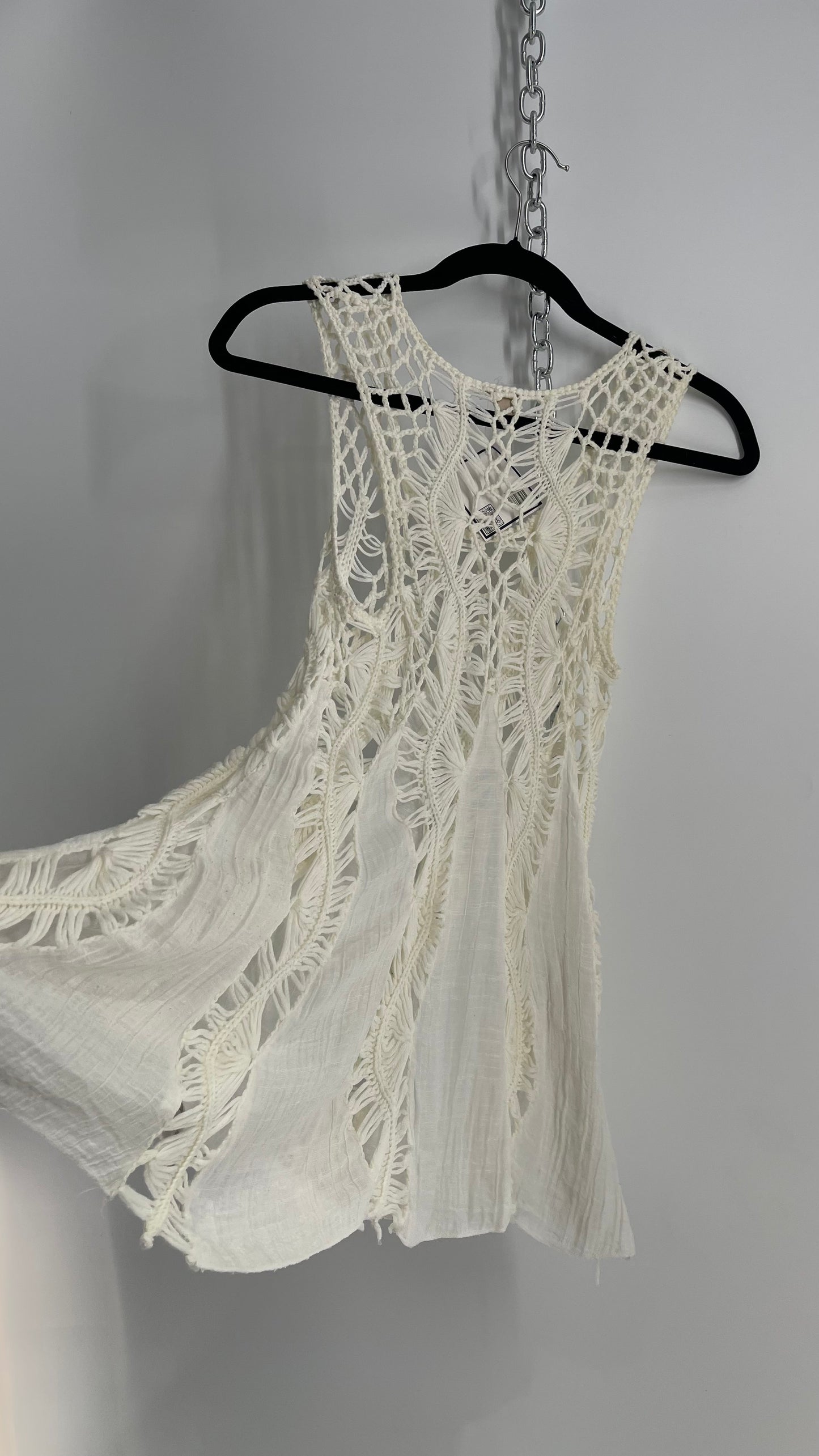 Ecoté White Tank Top with Ivory Knit Details (M)