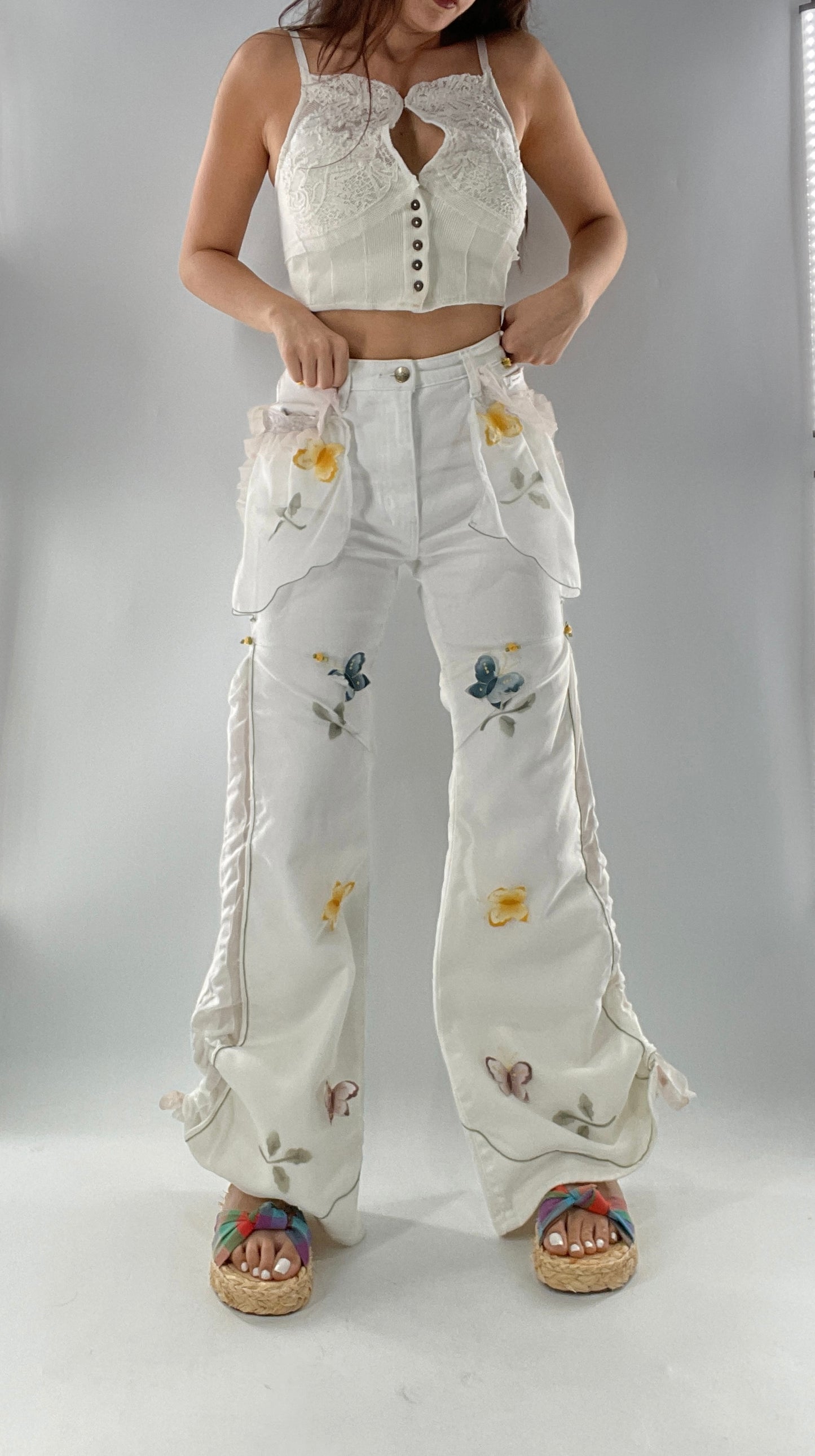 Remade Upcycled Lee White Jeans with Drawstring Adjustable Length, Lace Trim Pockets, Embroidery and Appliqué Details (27)