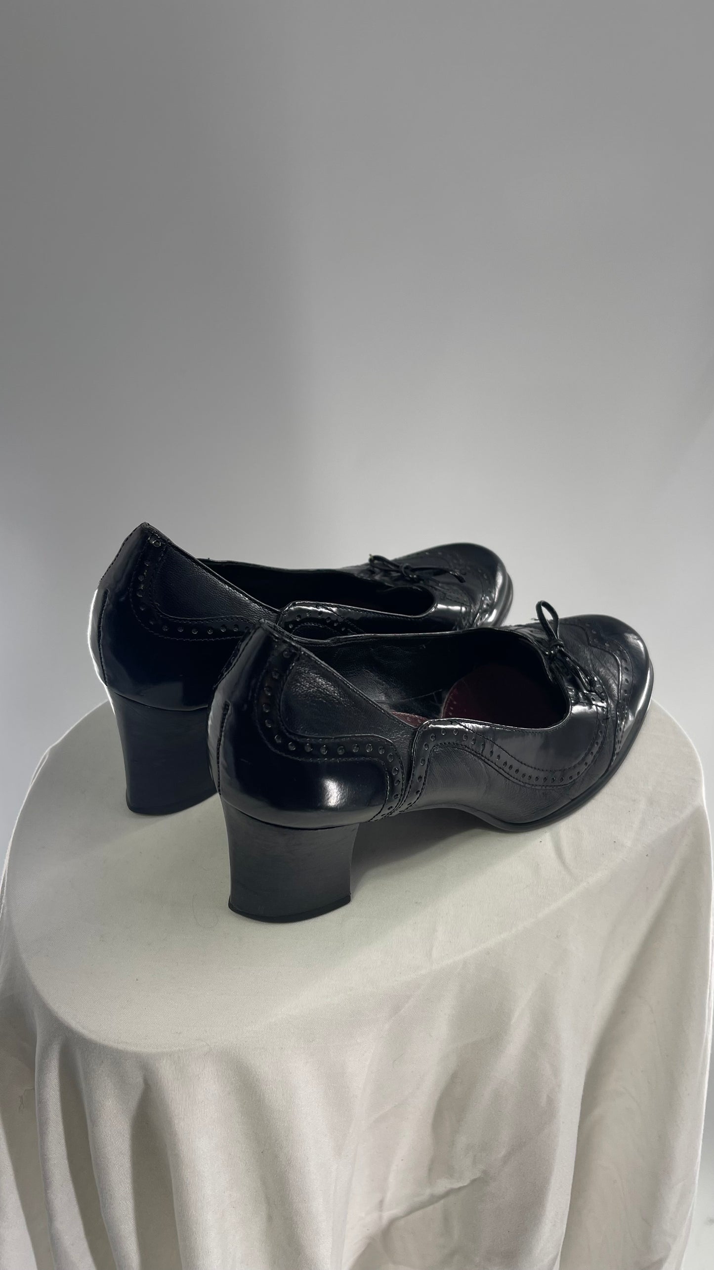 Nine West Black Leather Vintage Oxford Style Suit Heel (6.5)