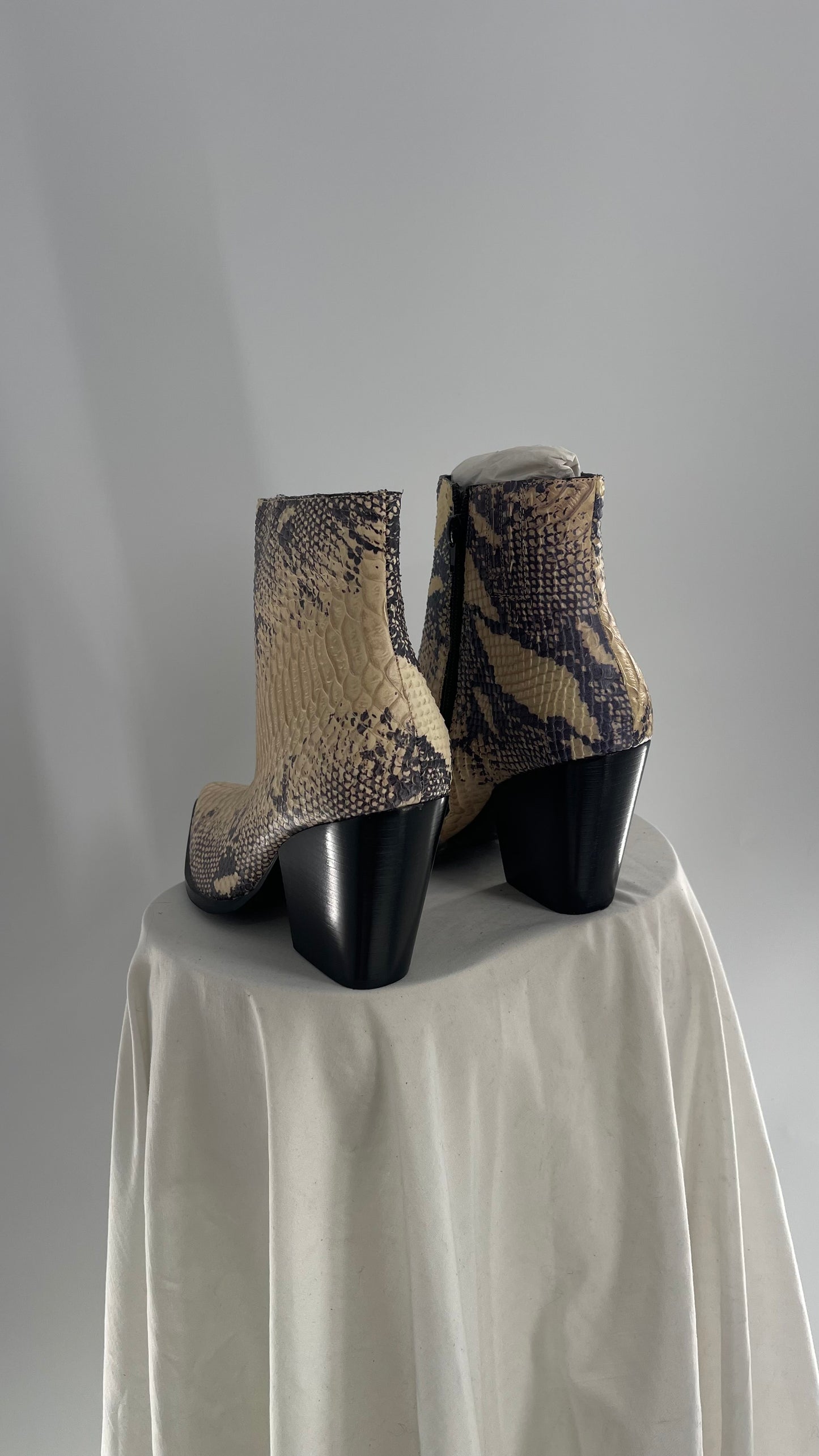 Jeffrey Campbell Snake Skin Patterned Pointed Boots (10)