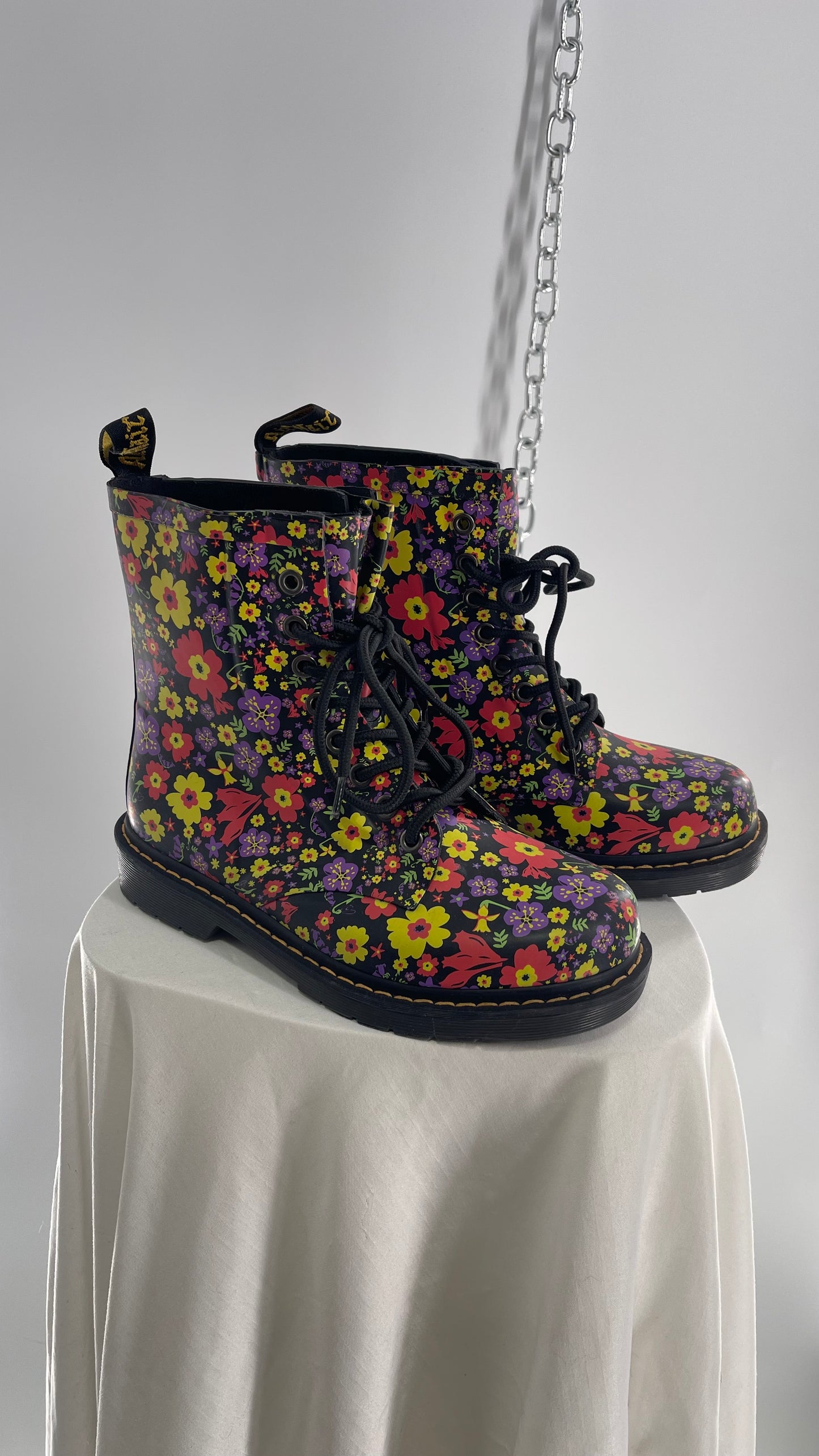 Doctor Martens Flower Printed Rubber Boots (9L 8M)