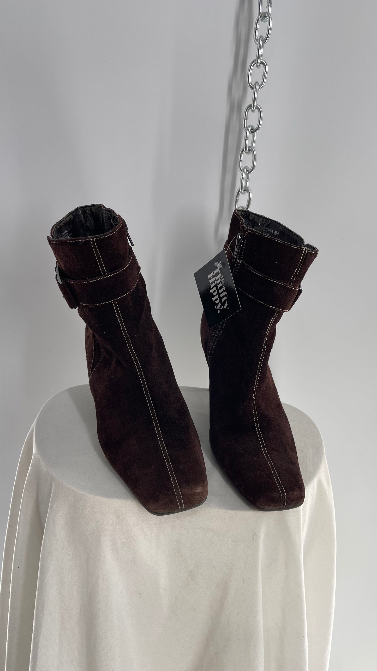 Vintage Aerosole Brown Suede Square Toe Booties with Contrast White Stitch and Ankle Buckle (7)