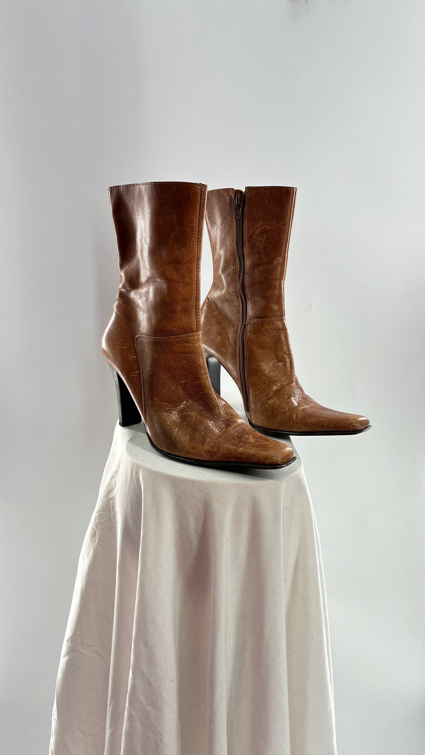 Vintage 1990s STEVE MADDEN Joesie Distressed Leather Pointed Square Toe Booties Made in Brazil (8)