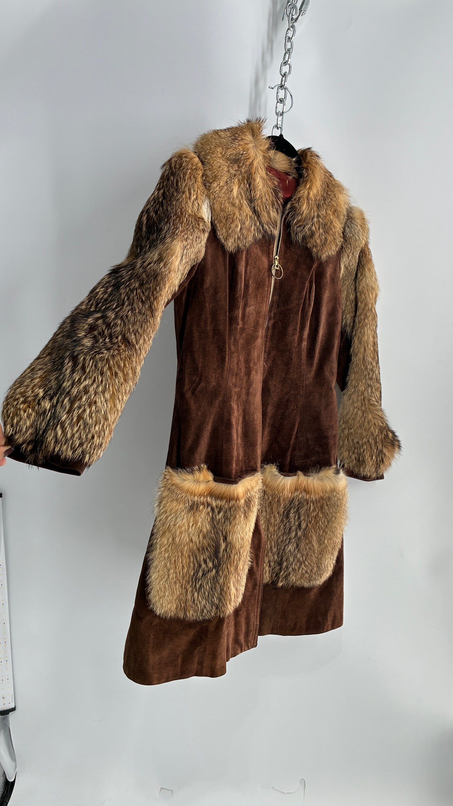 Vintage Cederland 1970s Genuine Suede Leather Coat with Fur Pockets, Sleeves, and Collar (44)