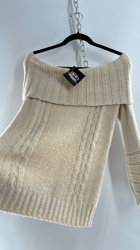 Sleeping on Snow Off the Shoulder Cable-knit Sweater (Small)