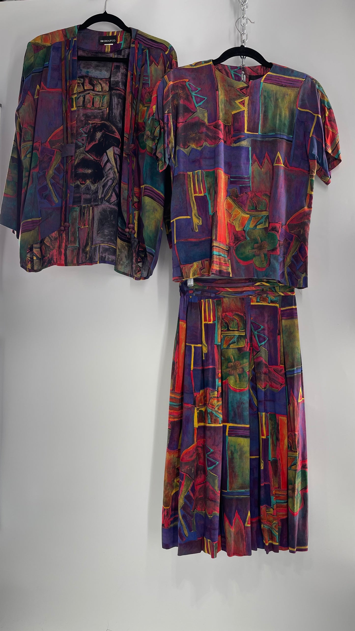Vintage INGROUP LTD Abstract Art Girl 3pc Set -Skirt,T and Cape (2)