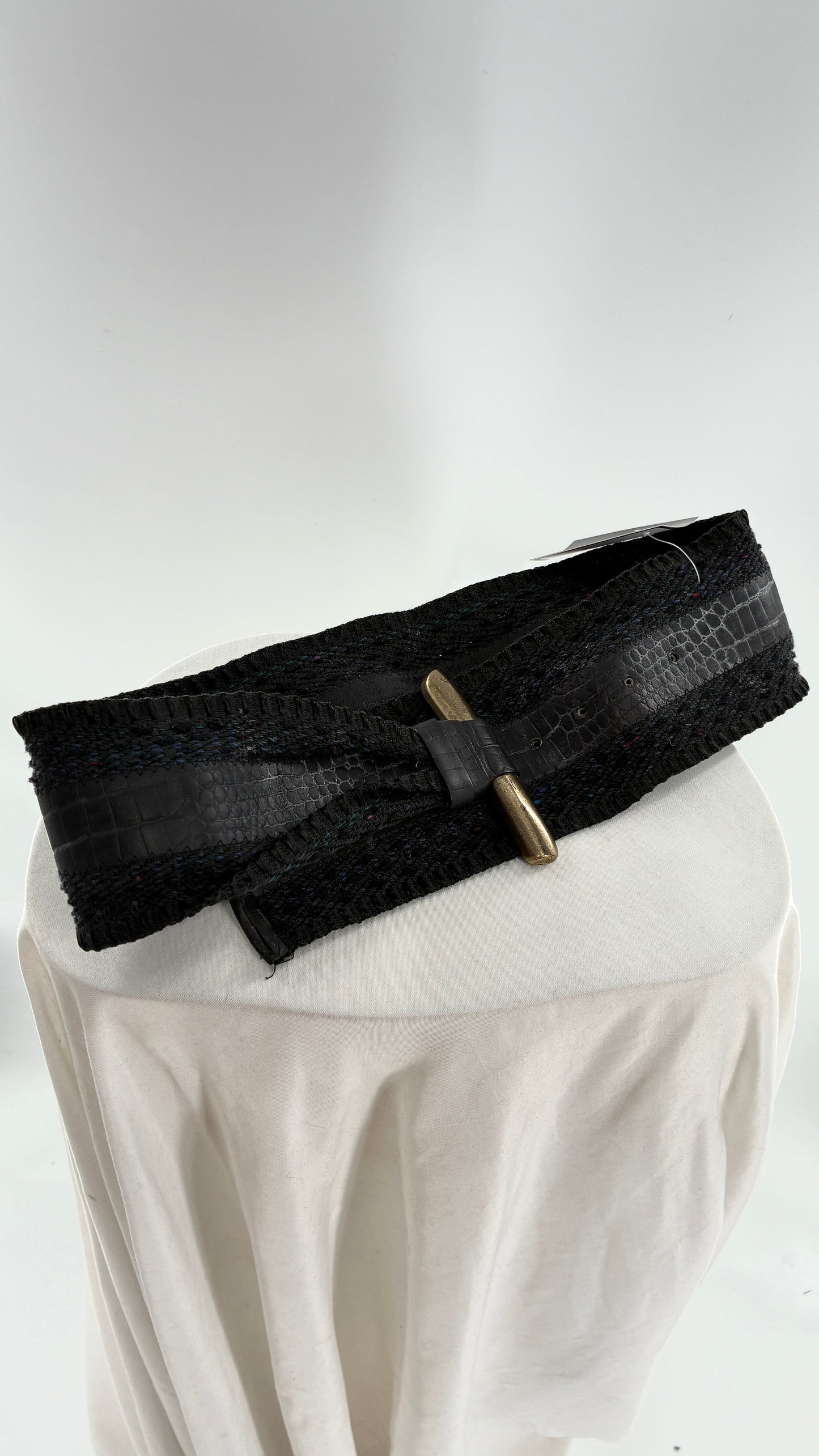 Vintage Leather Shop Belt with Bronze Buckle and Knit Details (Small)