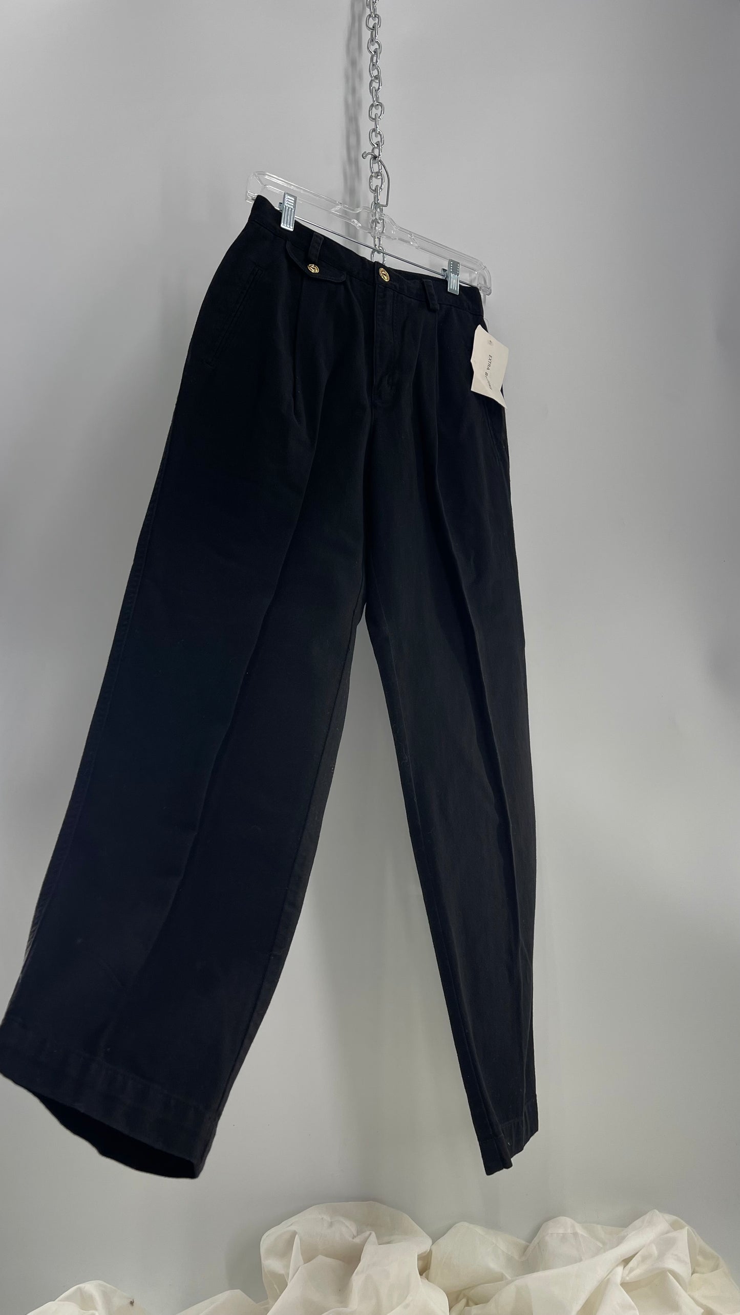 Deadstock Vintage Lizwear 1980s High Waist Black Pant with Pleats, Coin Pocket and Gold Hardware (8)