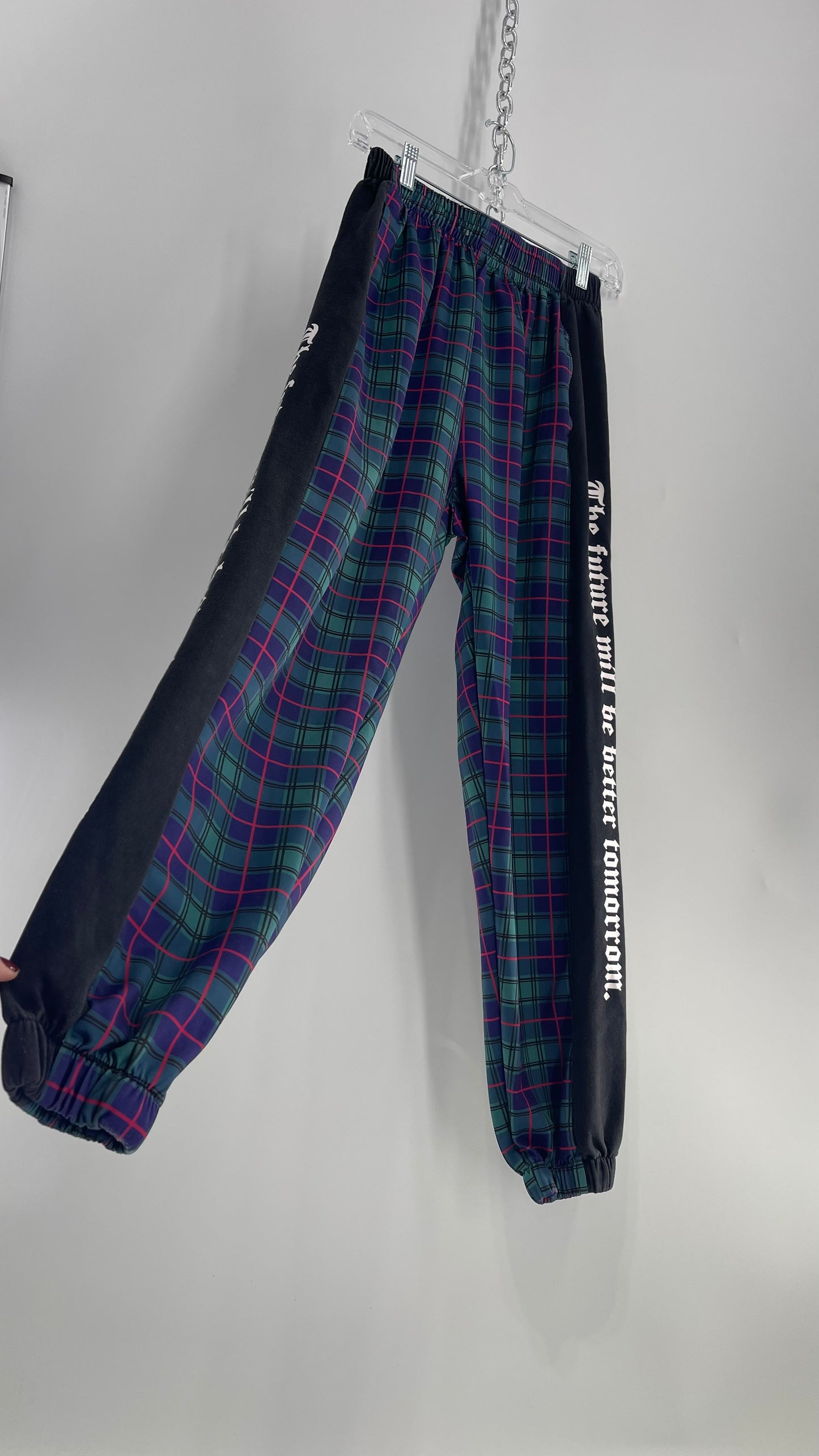 DFF White Men’s Plaid “The Future Will Be Better Tomorrow” Sweats (Small)