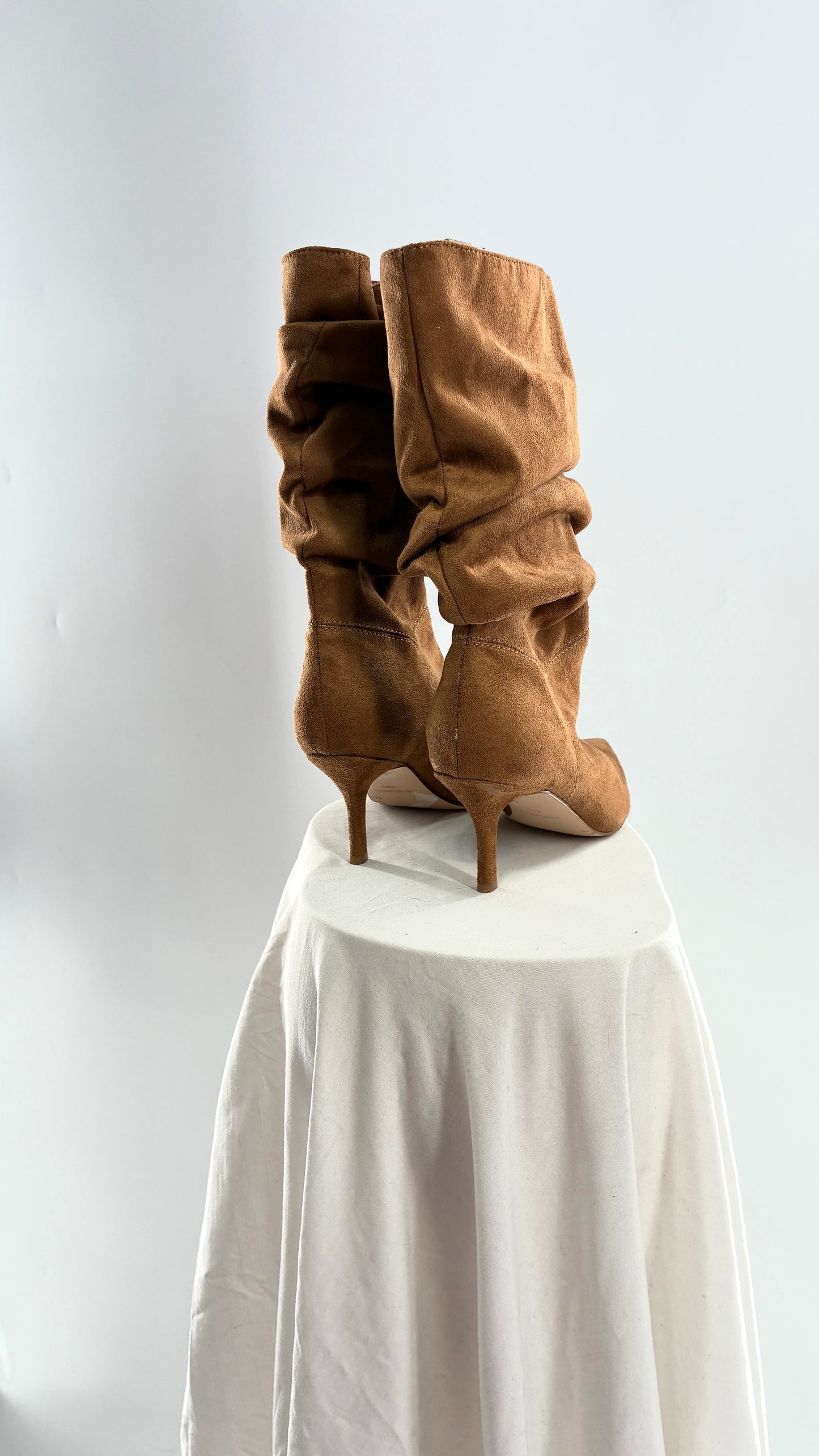 Vintage NINE WEST 1990s Scrunched Pointed Toe Boots (6.5)