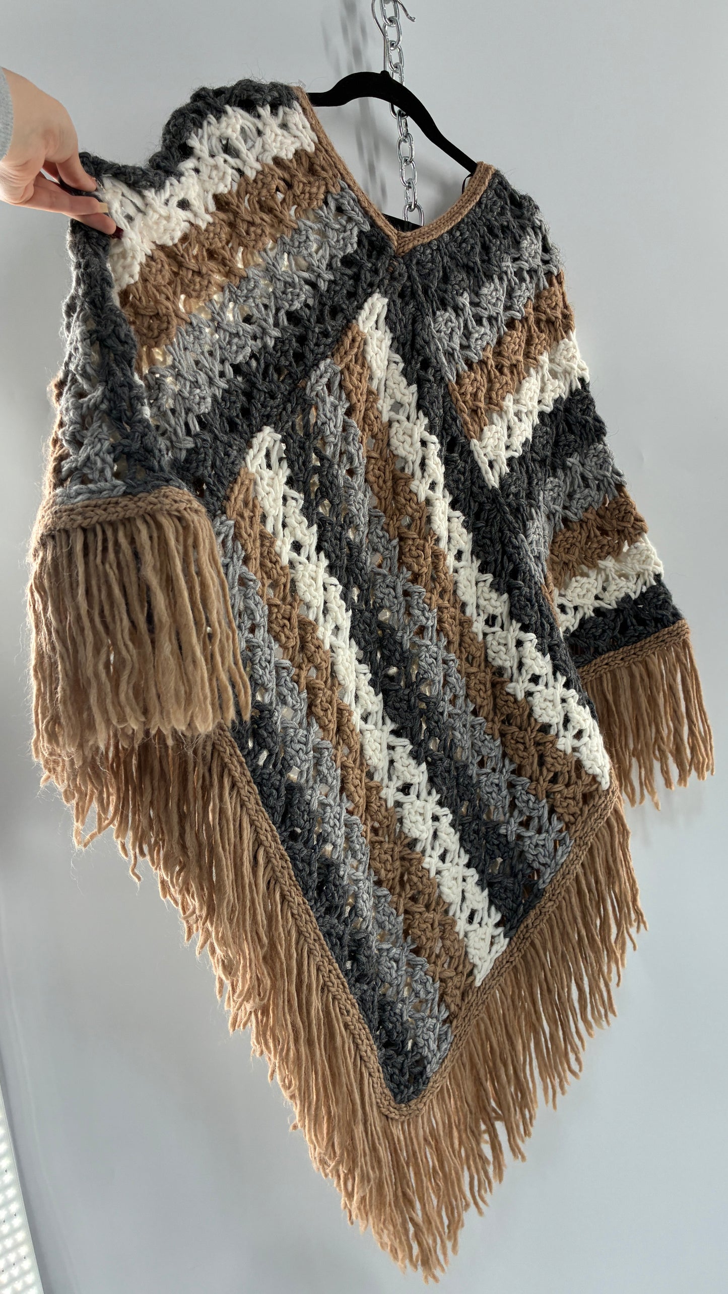 MASSIMO DUTTI Neutral Fringe-lined, Knit Poncho with Tags Attached (Small)