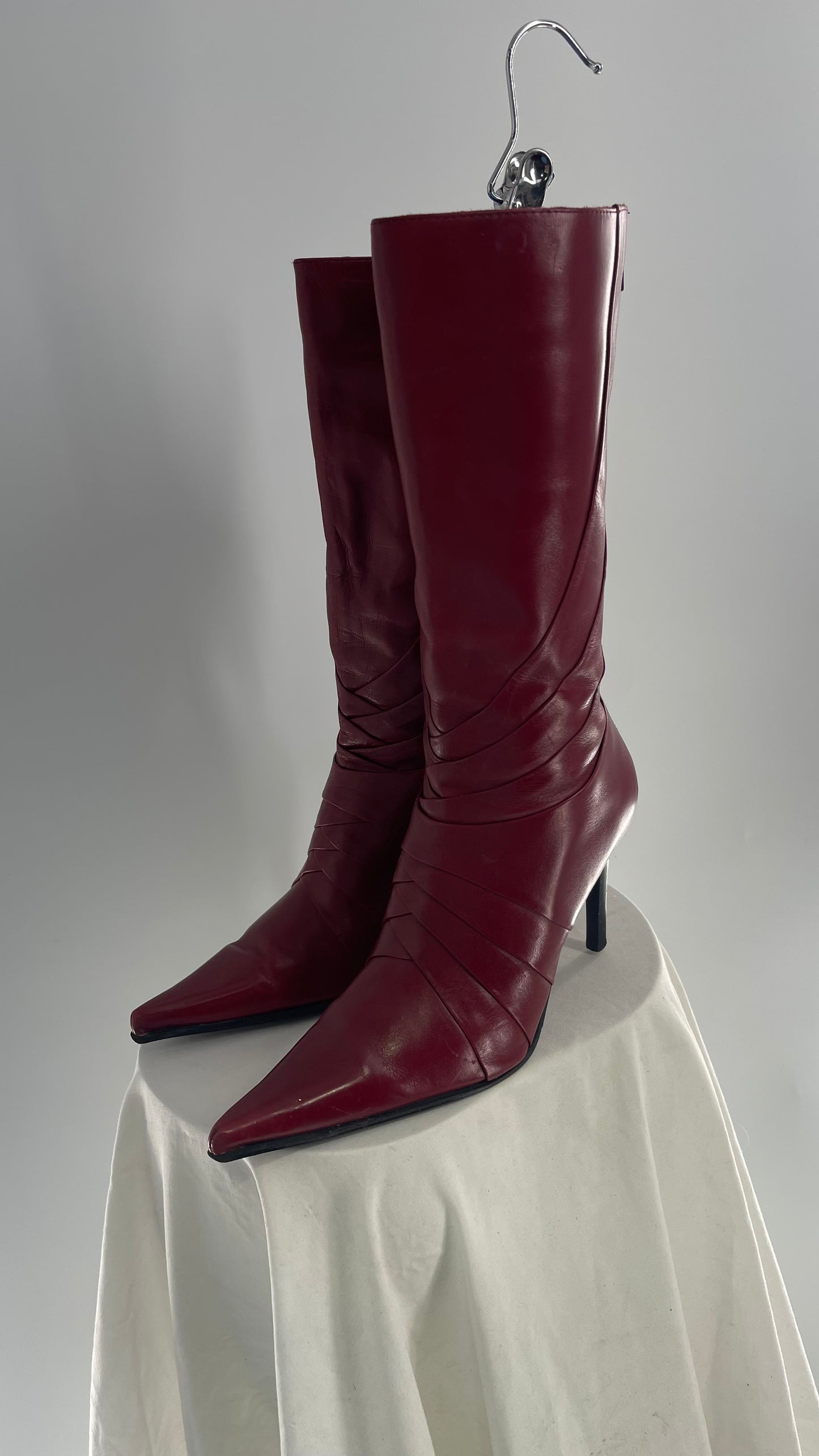 Vintage ALDO Cherry Red Pleated Pointed Toe Knee High Heeled Boots (38)